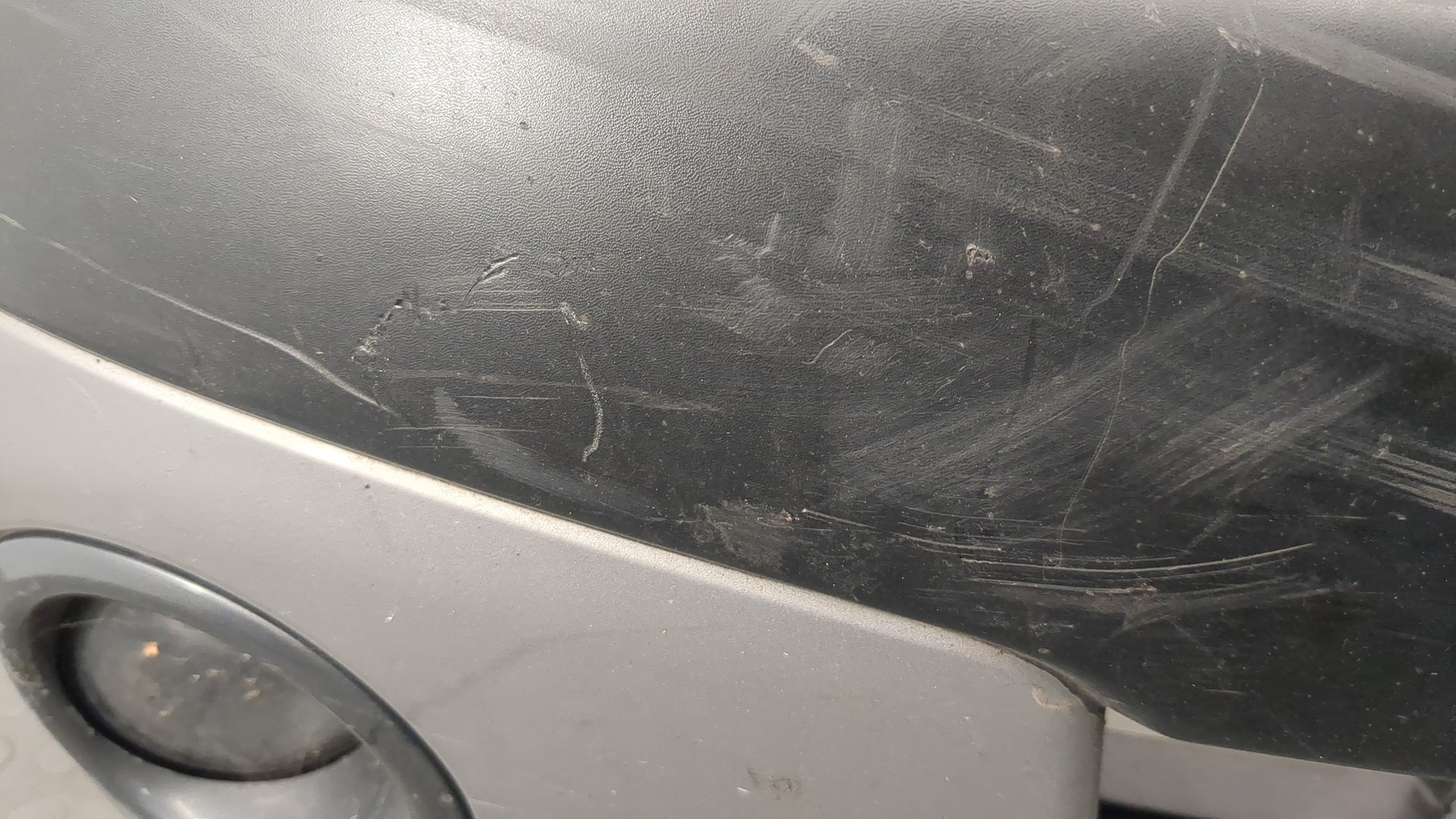 Бампер передний