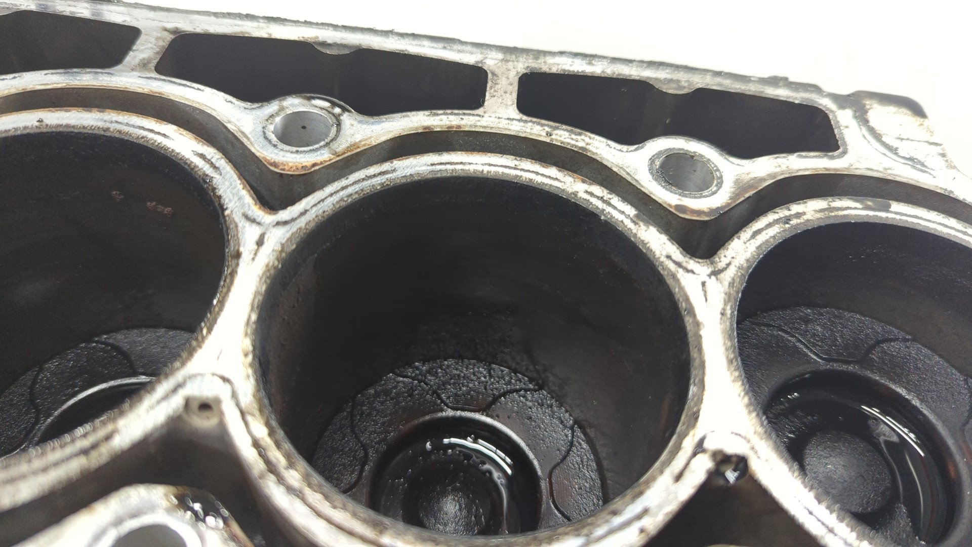 Блок двигателя