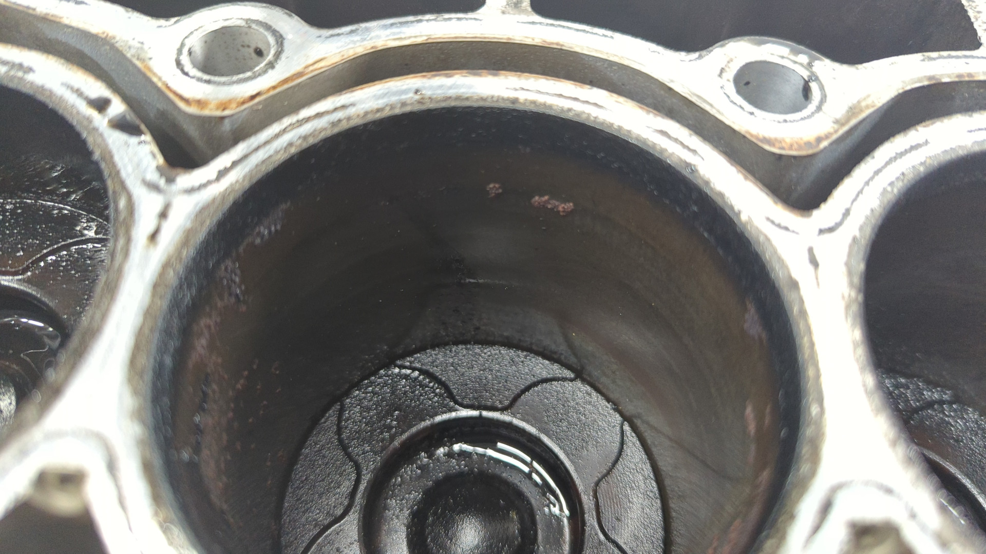 Блок двигателя