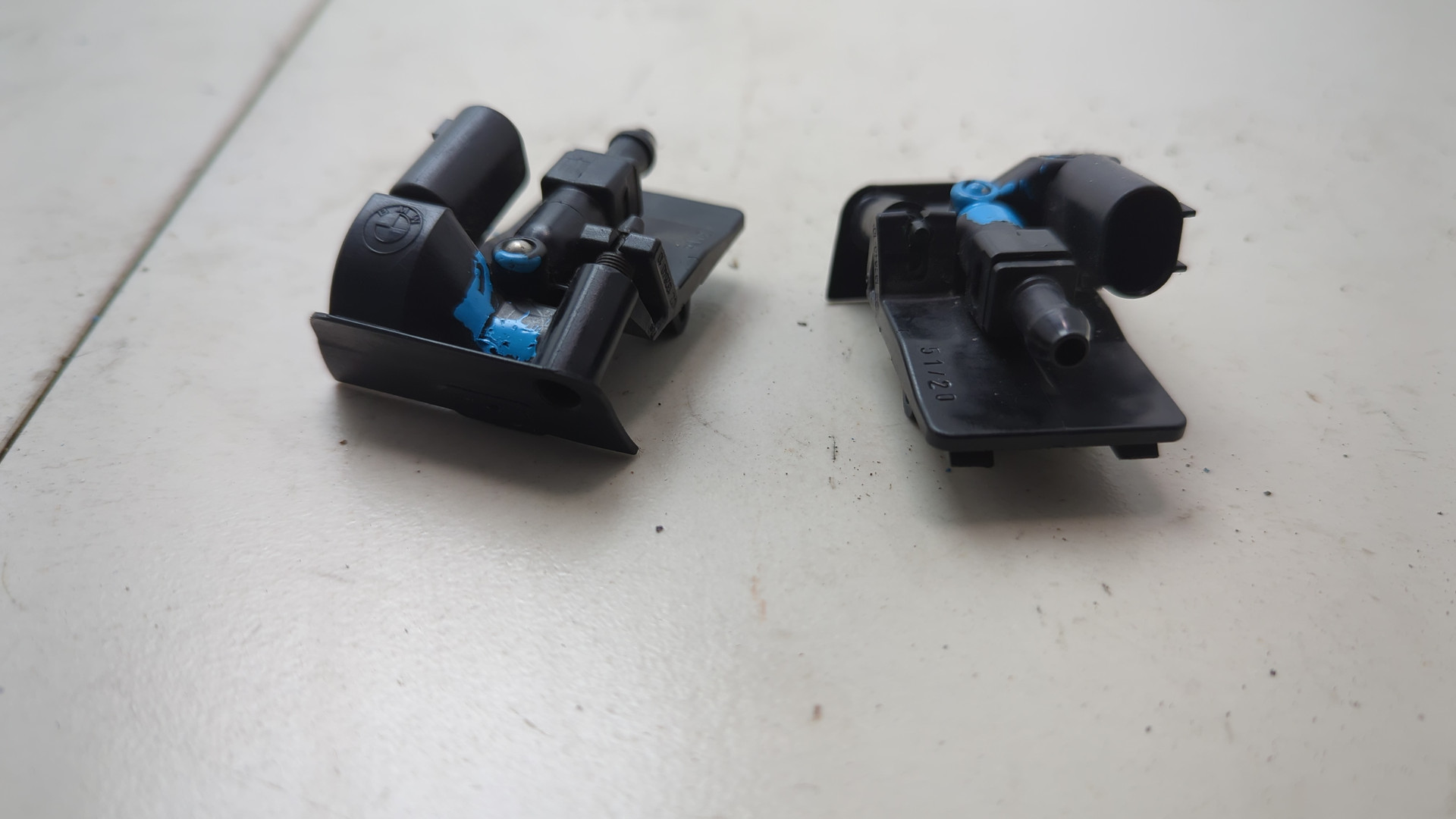 Форсунка омывателя лобового стекла