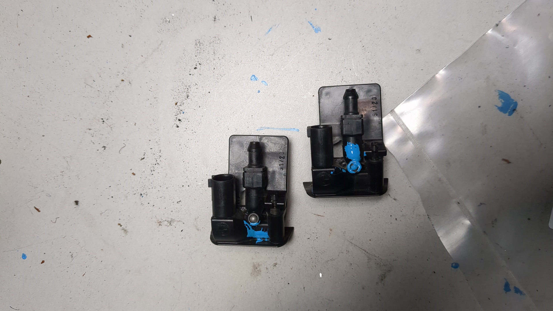 Форсунка омывателя лобового стекла