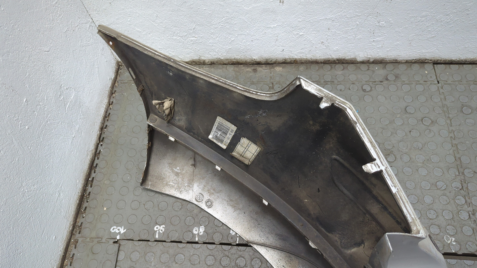 Бампер задний