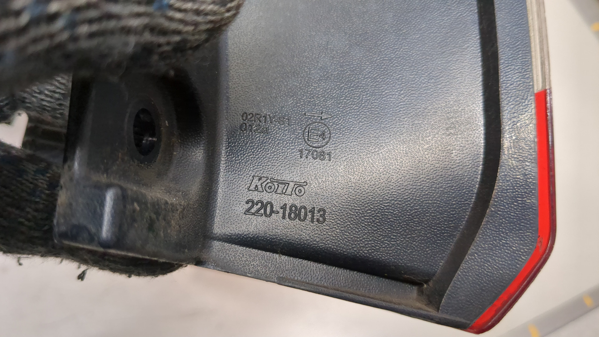 Фонарь задний правый