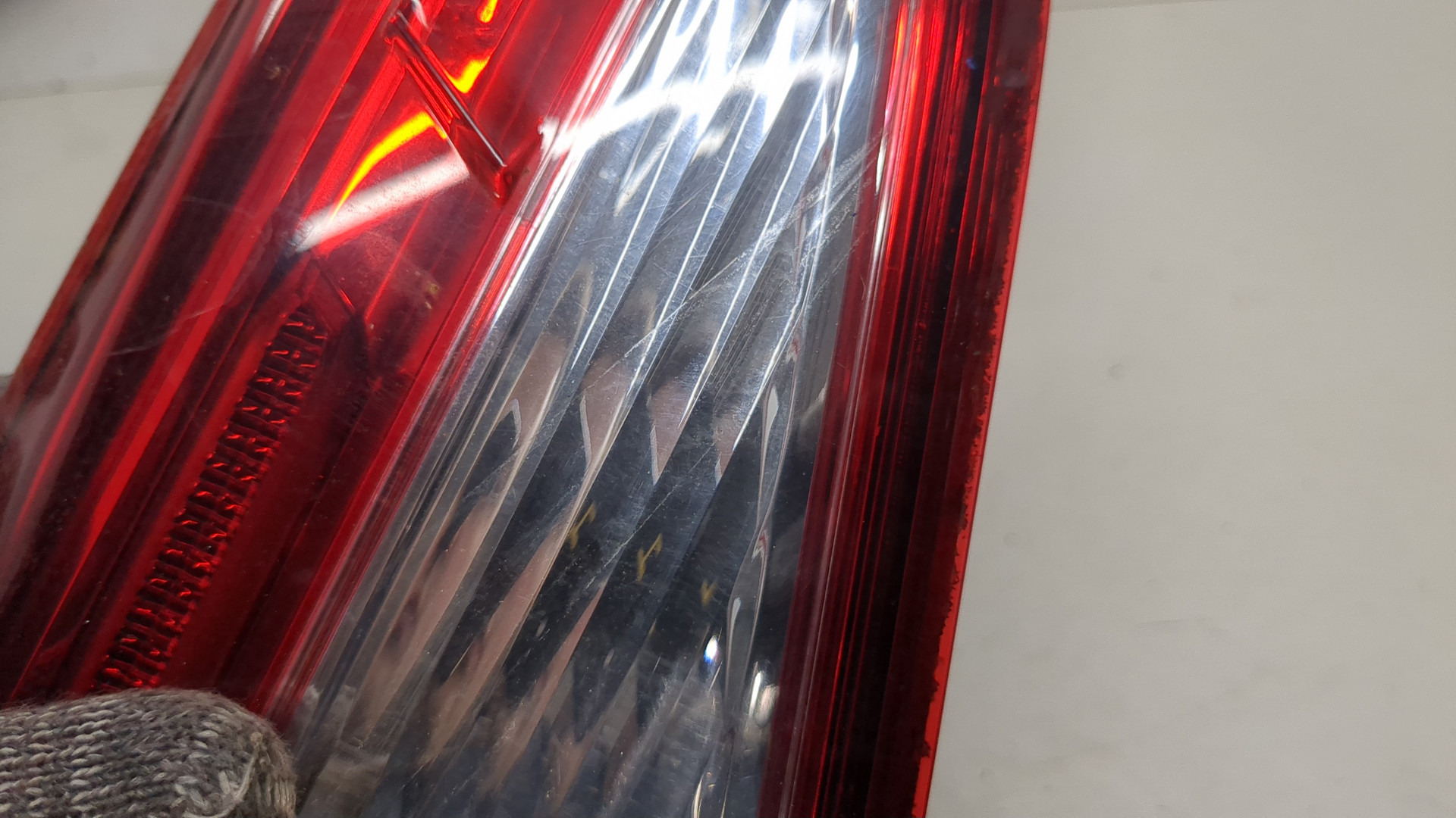 Фонарь задний правый