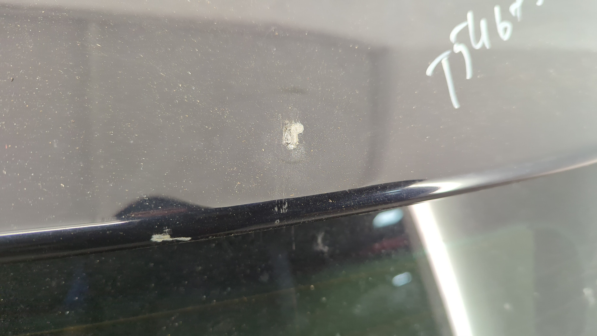 Дверь багажника