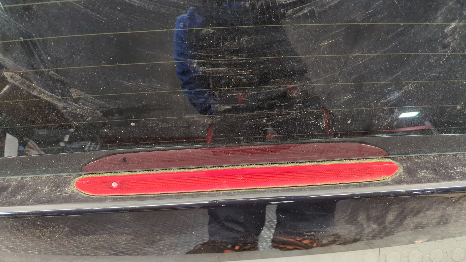 Дверь багажника