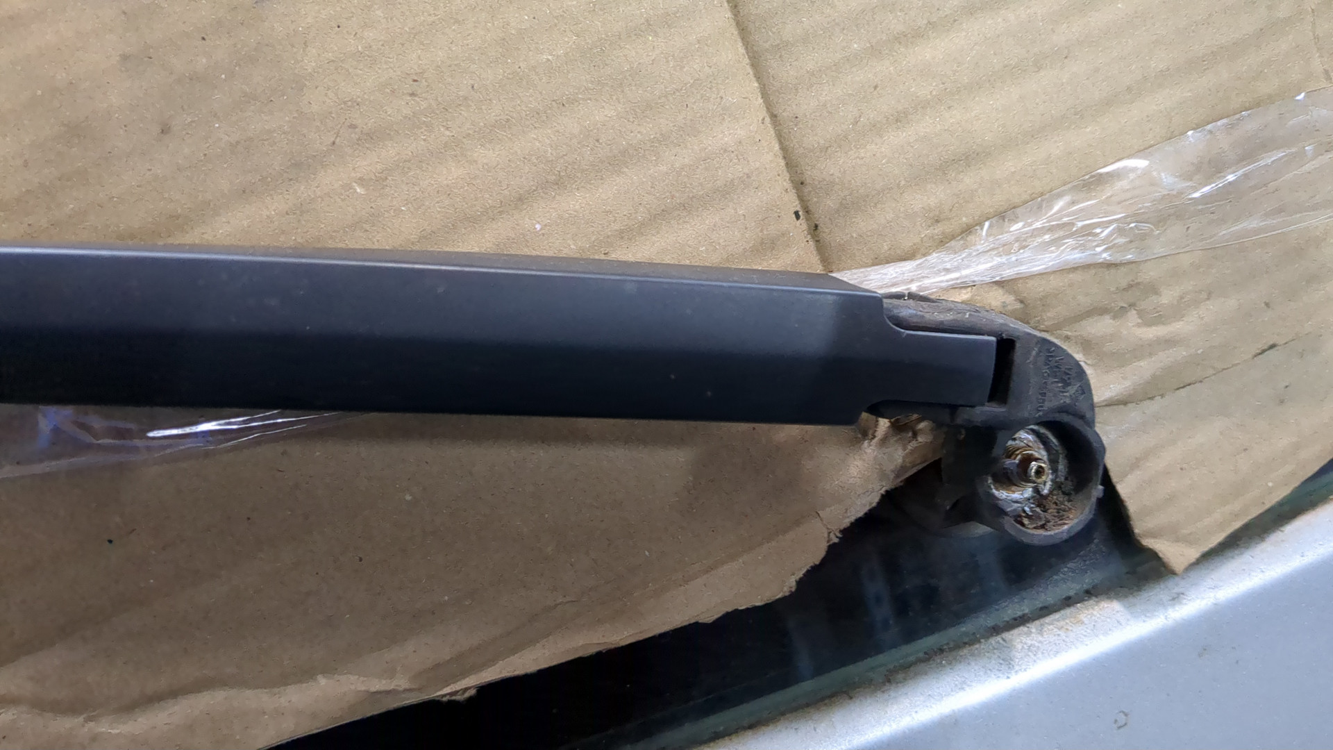 Дверь багажника