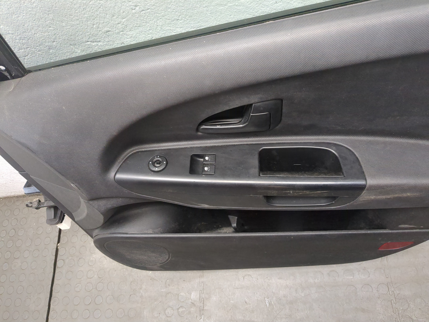 Дверь передняя правая