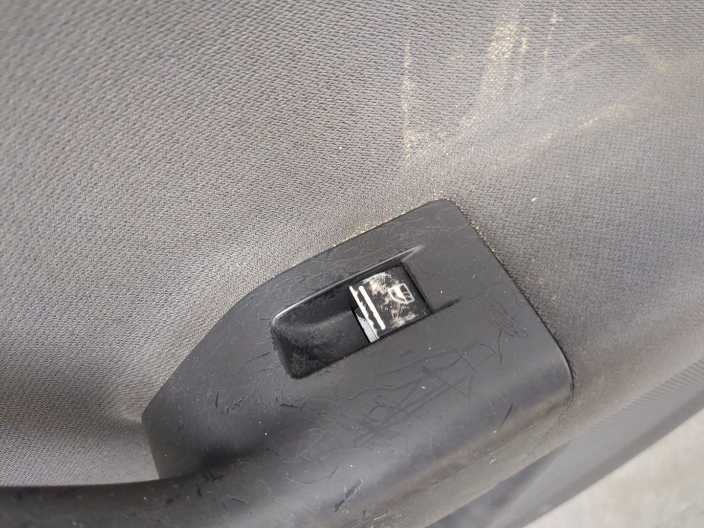 Дверь задняя правая