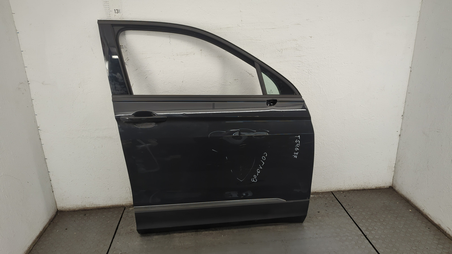 Дверь передняя правая