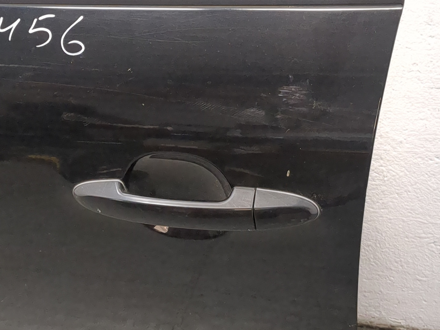 Дверь передняя левая