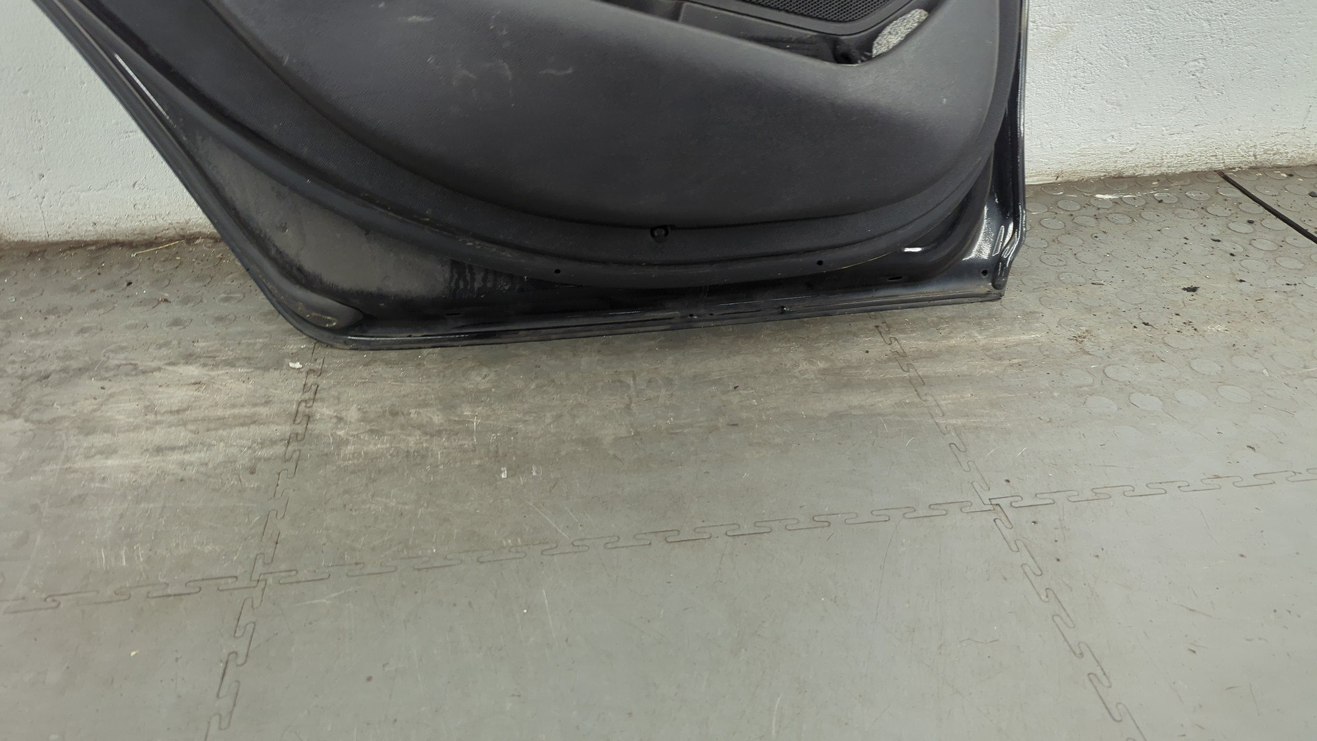 Дверь задняя левая