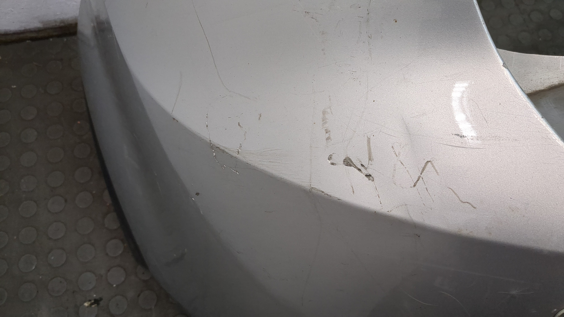 Бампер задний