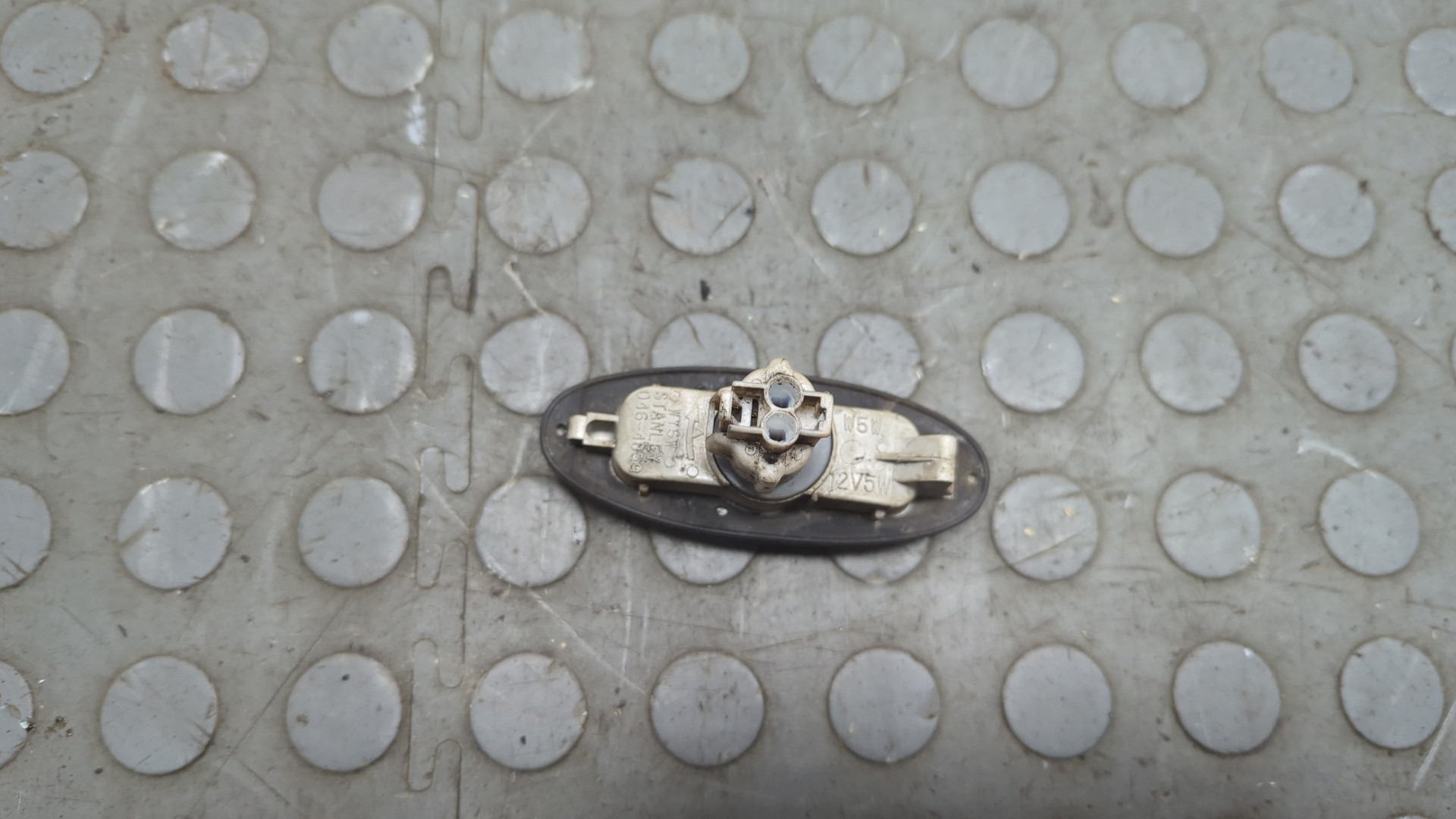 Указатель поворота левый