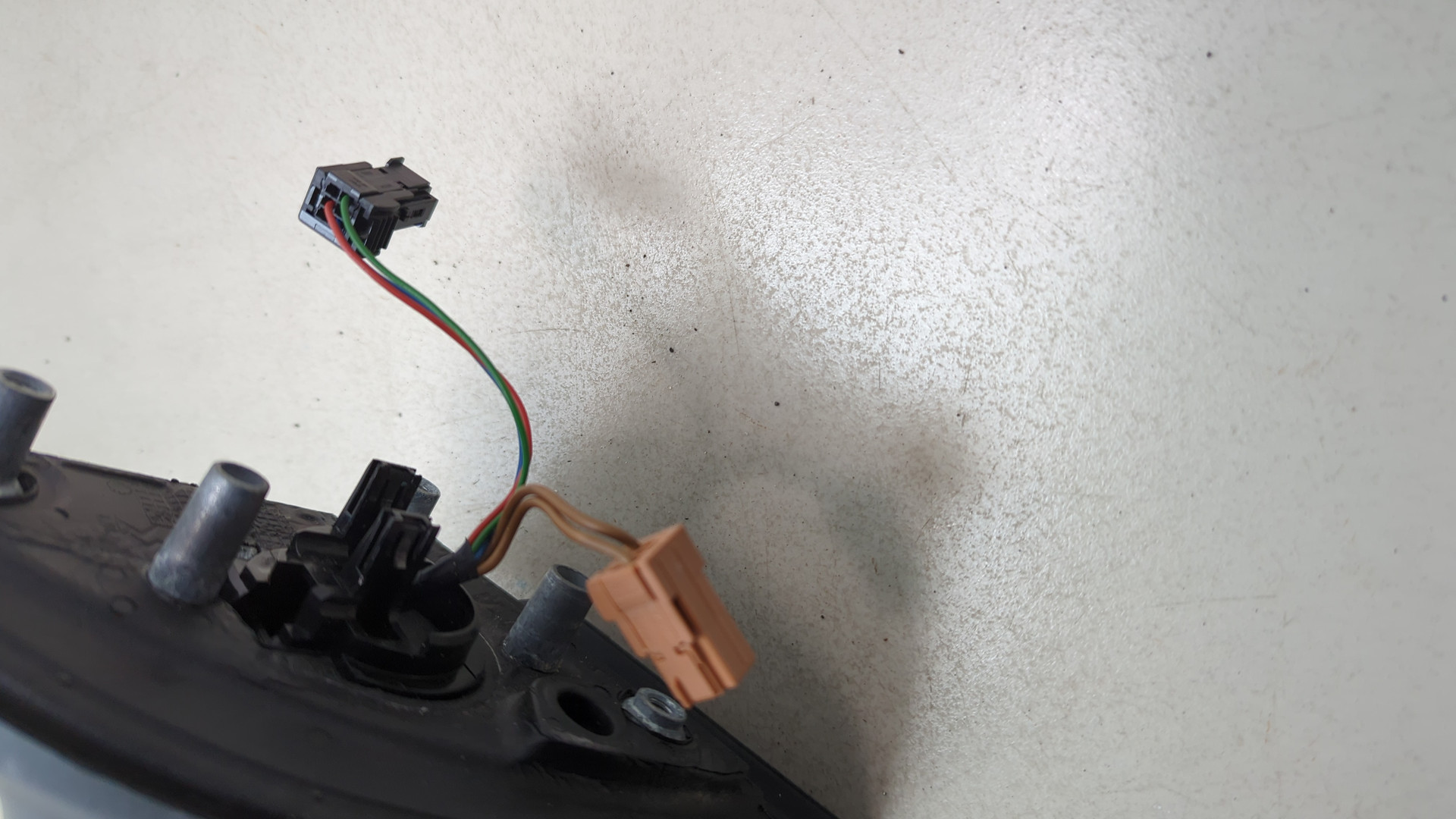 Зеркало левое электрическое