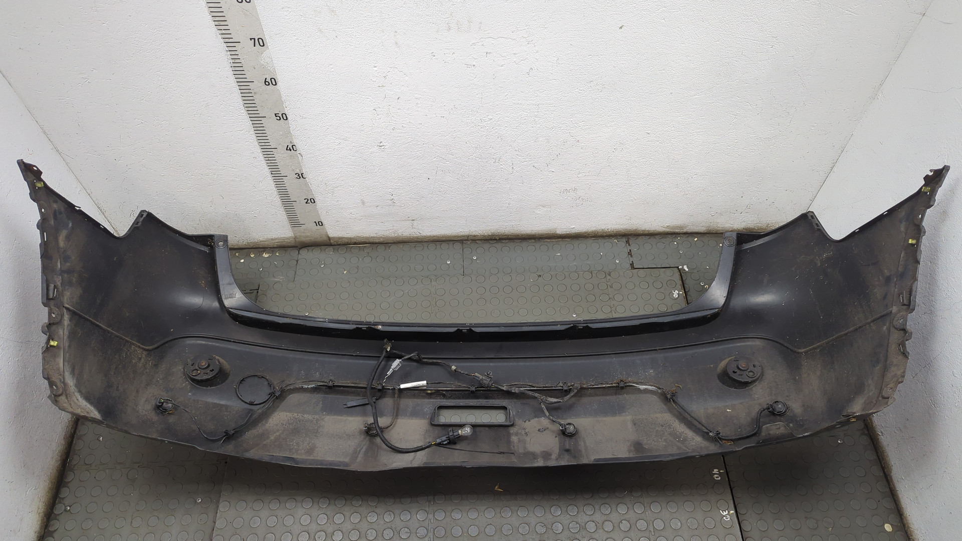 Бампер задний