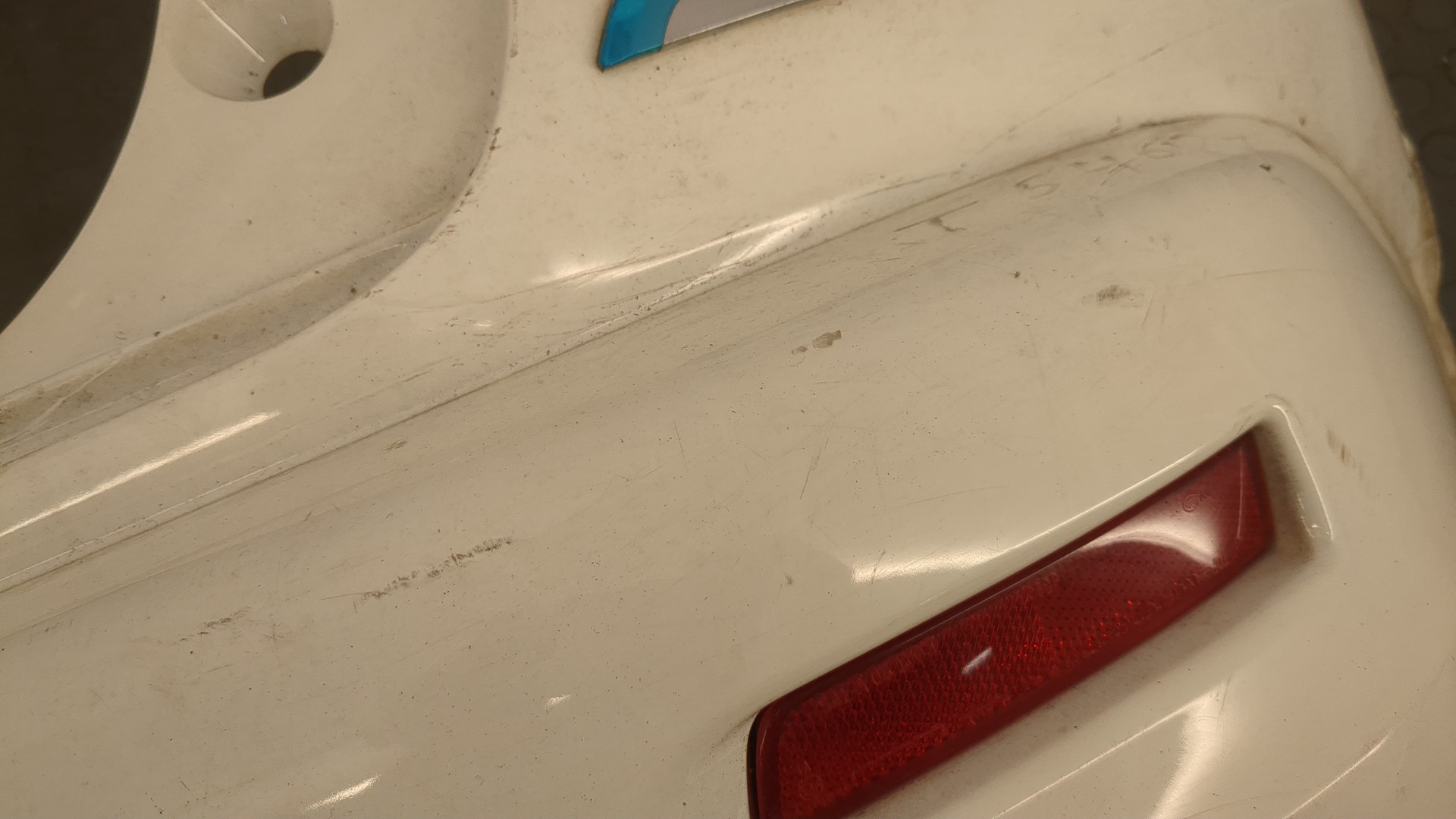 Бампер задний