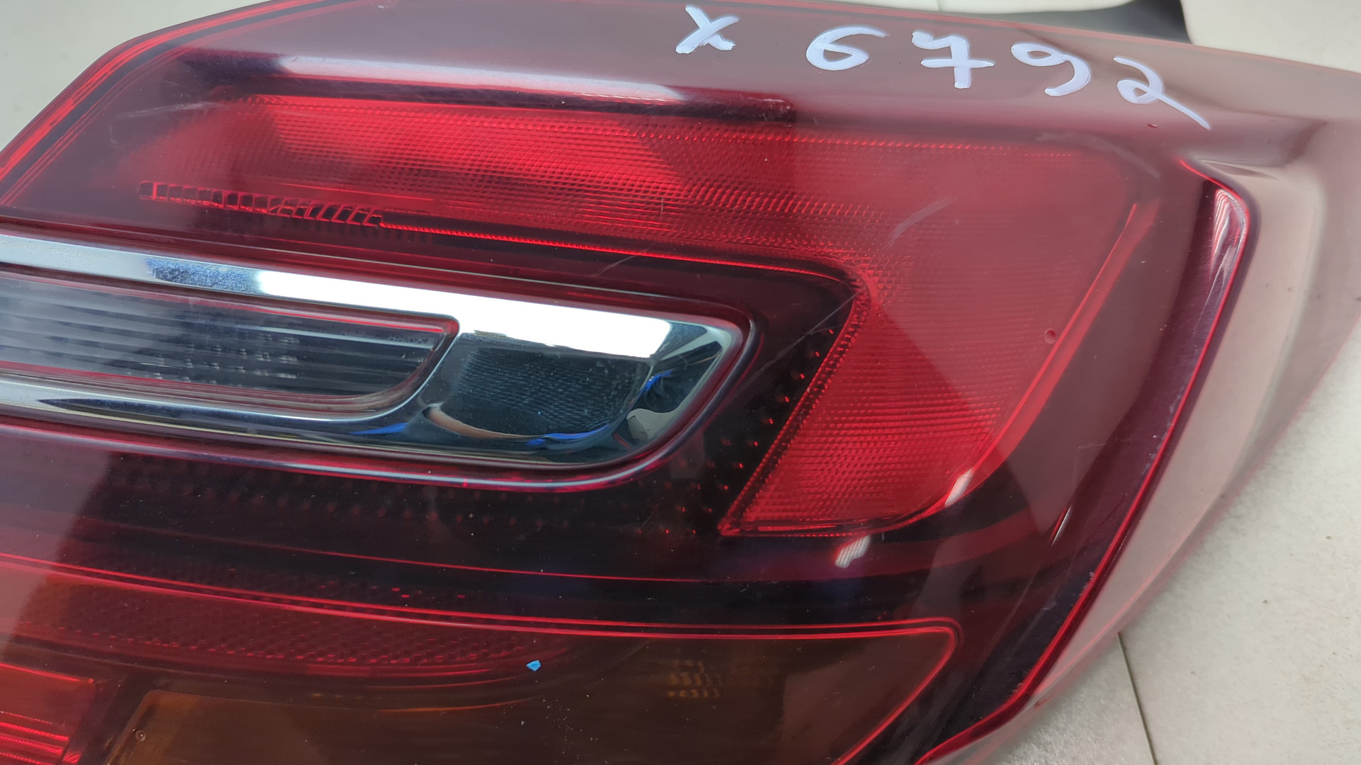 Фонарь задний правый