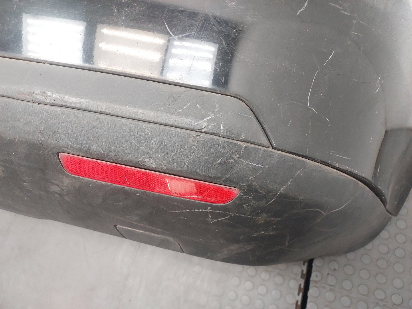 Бампер задний