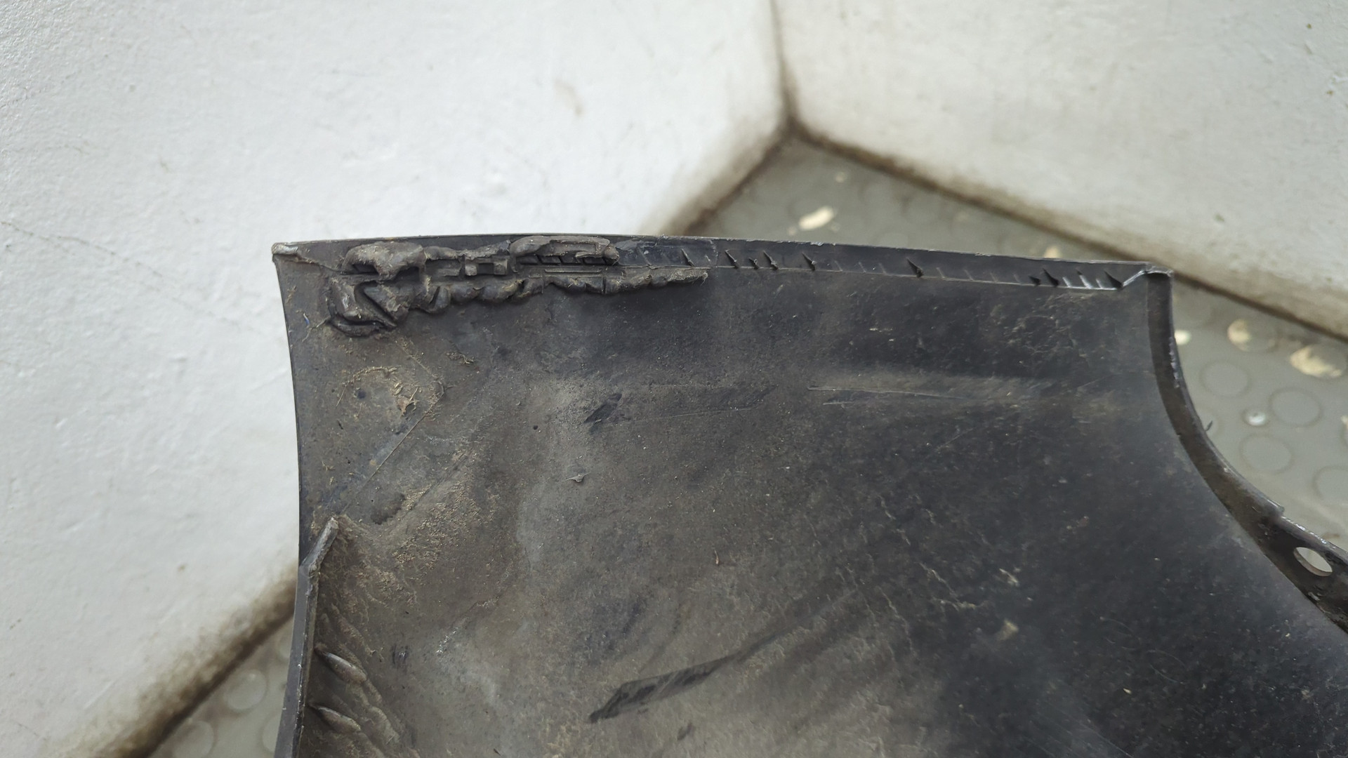 Бампер задний