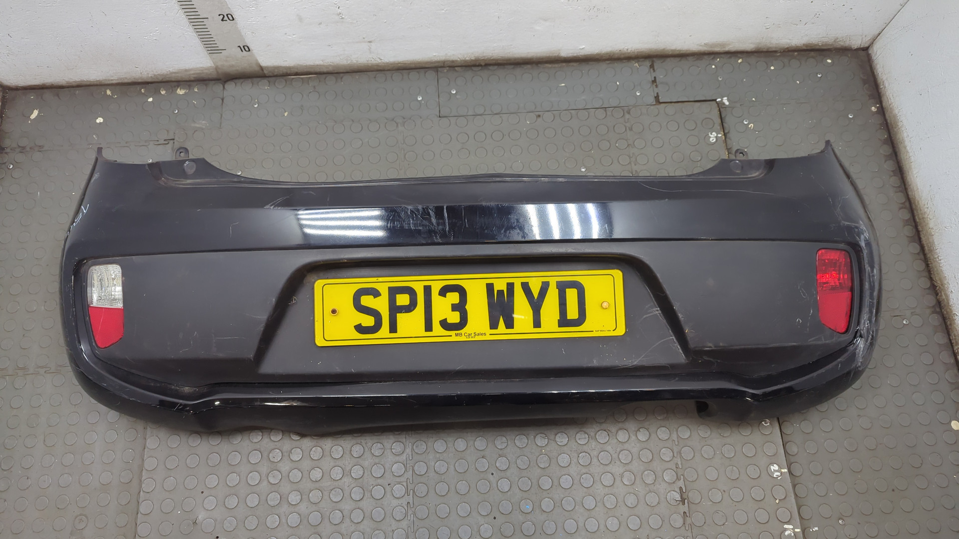 Бампер задний