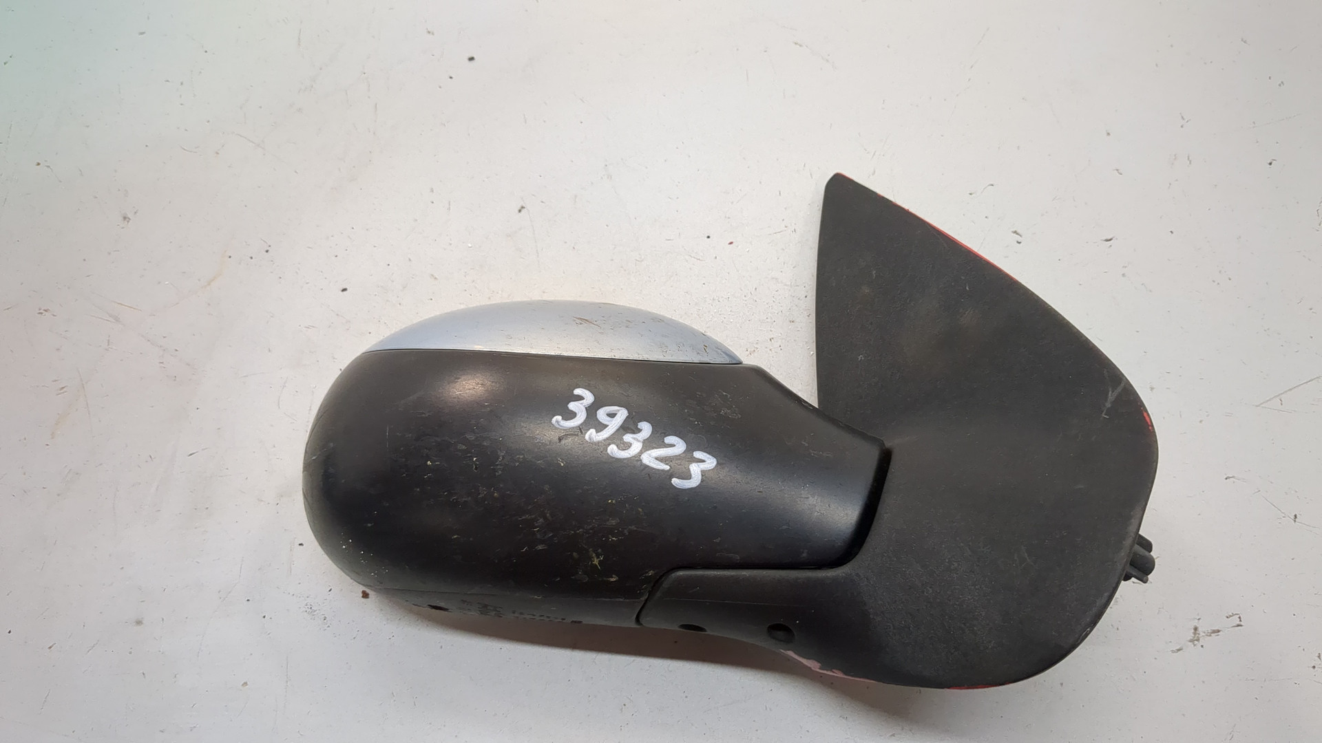 Зеркало правое электрическое