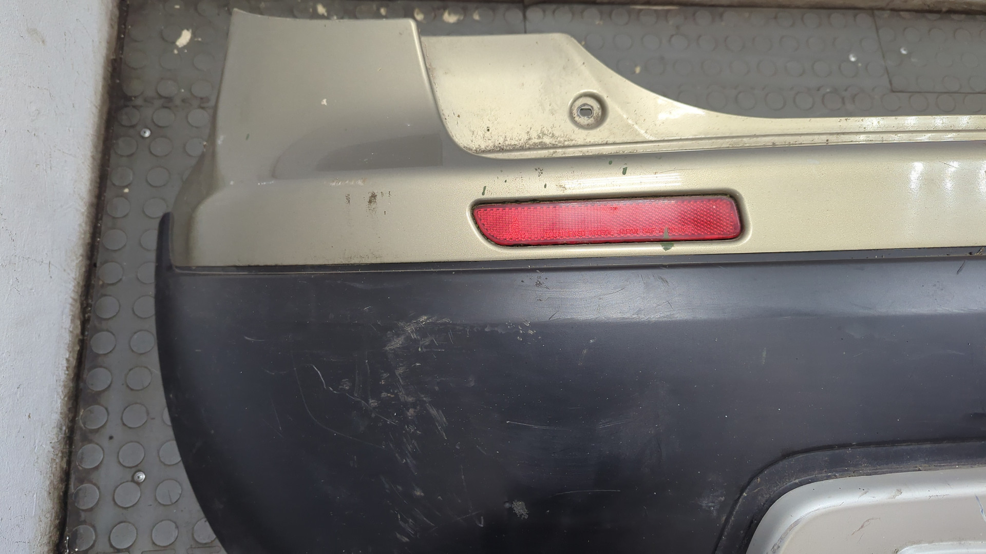 Бампер задний