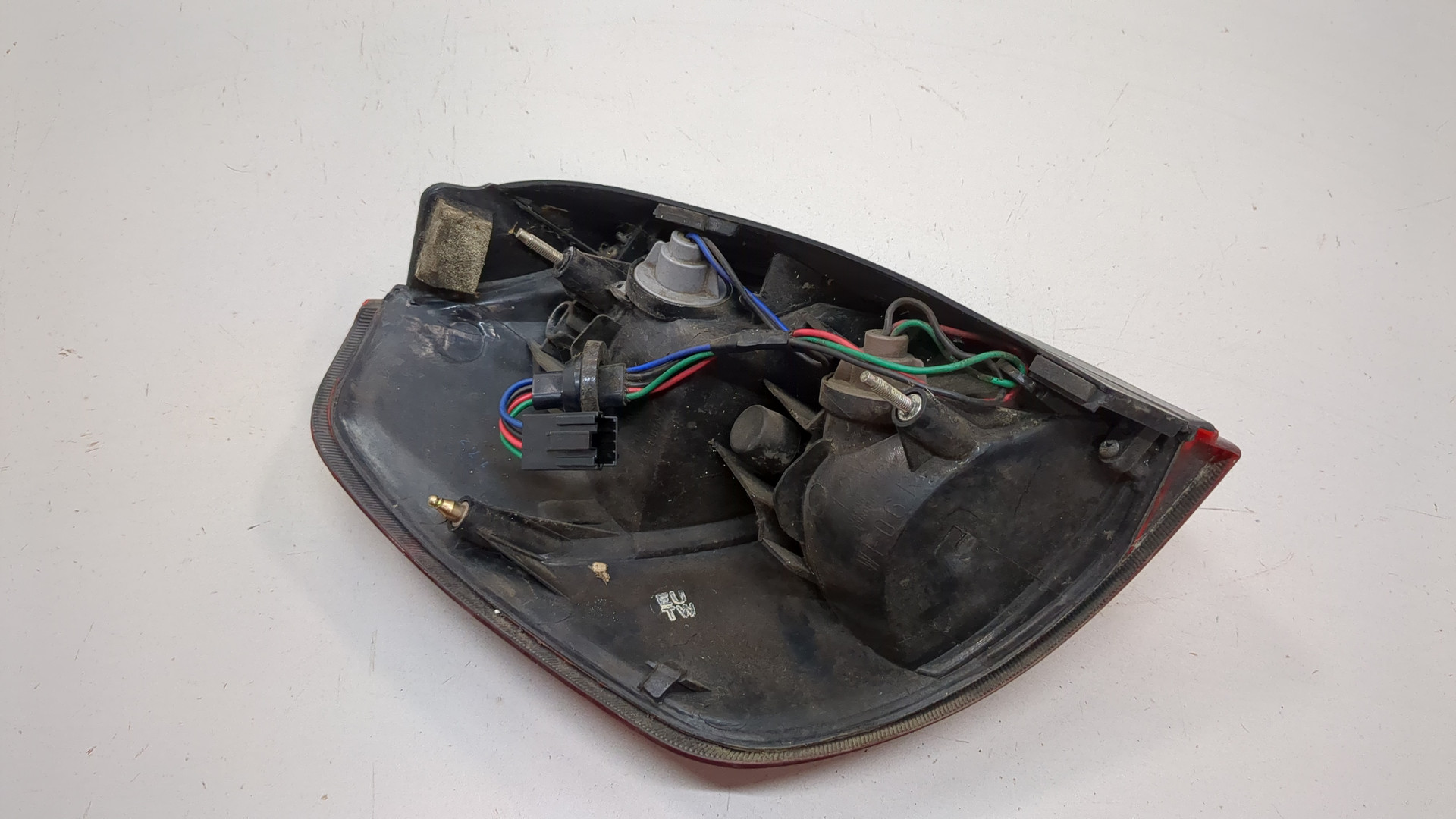 Фонарь задний правый