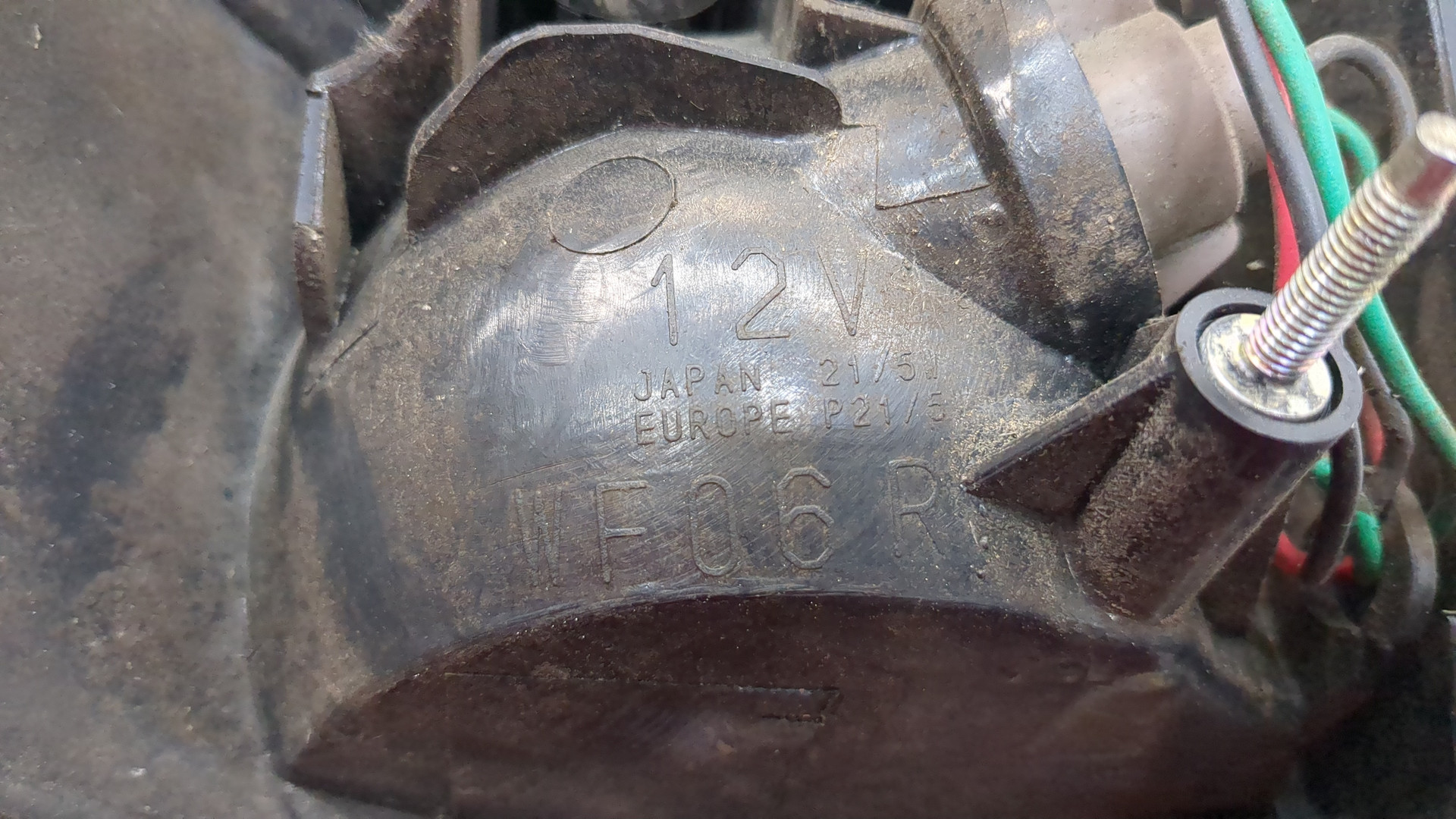 Фонарь задний правый