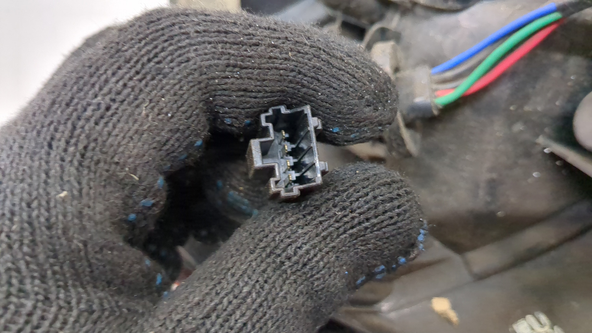 Фонарь задний правый