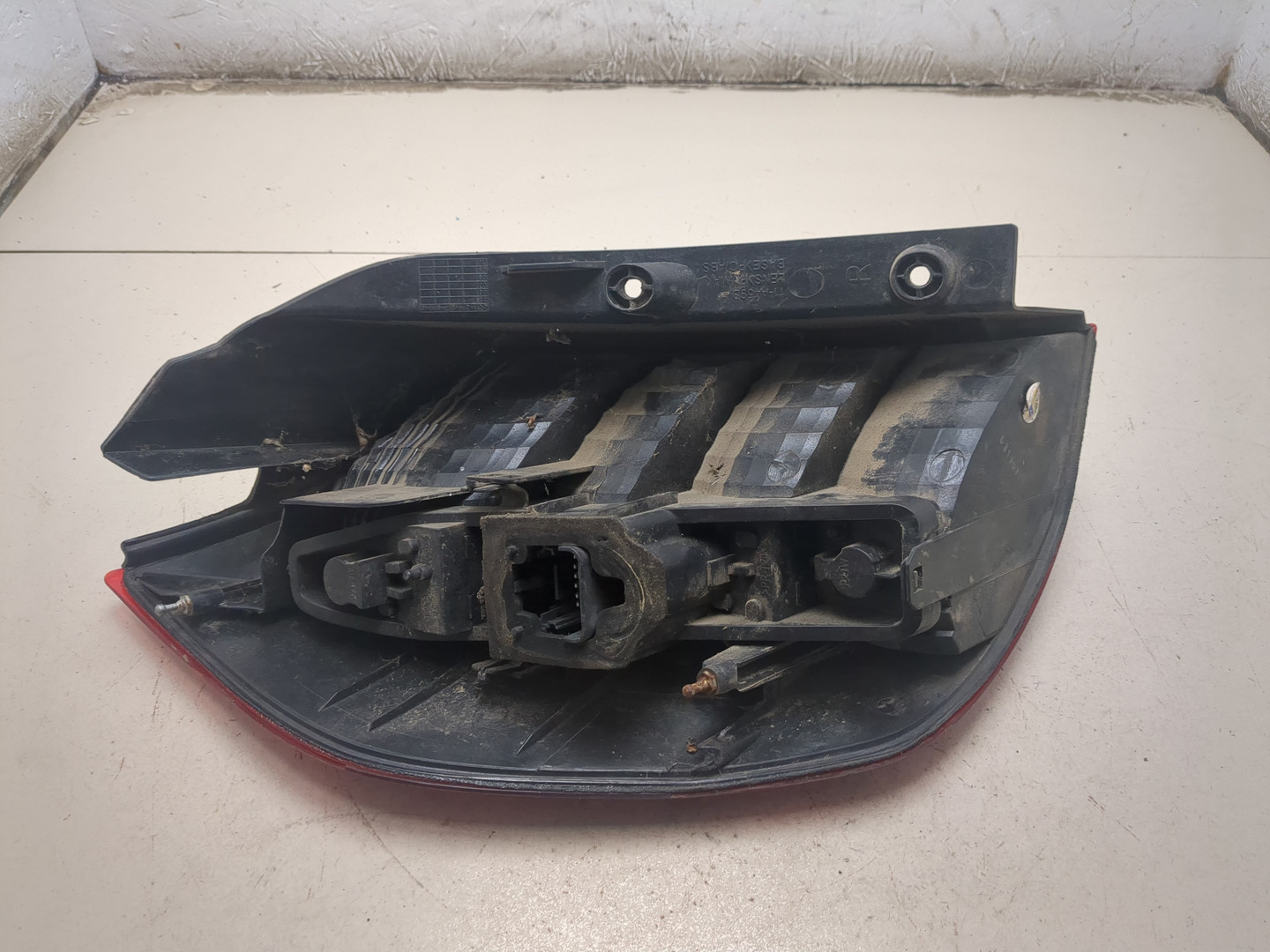 Фонарь задний правый