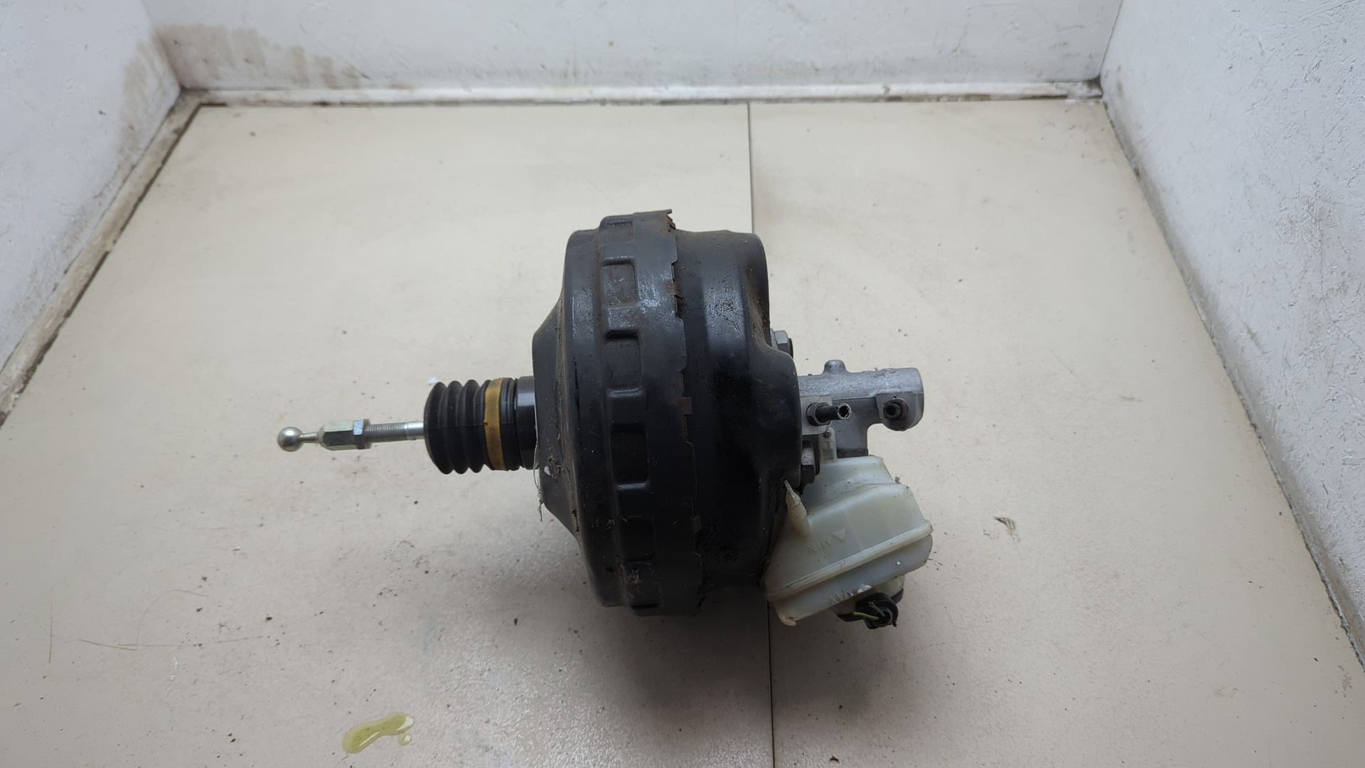 Цилиндр тормозной главный