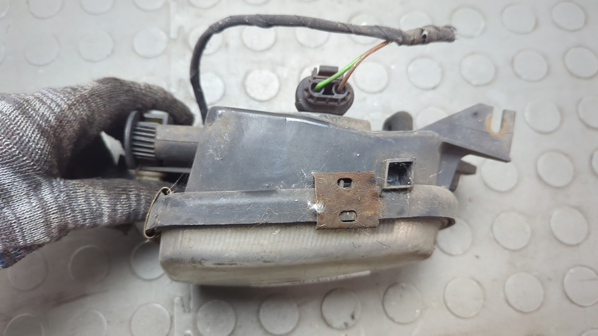 Фара противотуманная правая