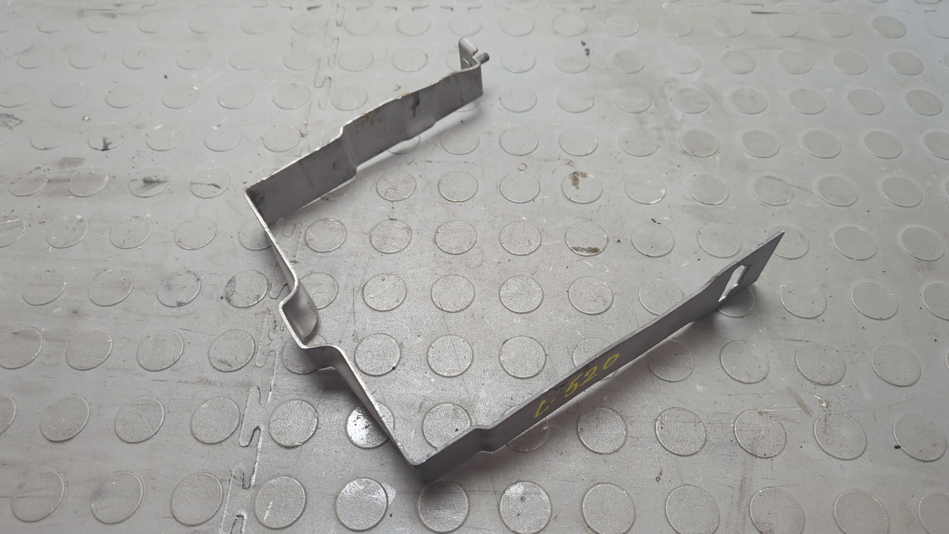 Кронштейн (сопут. товар)