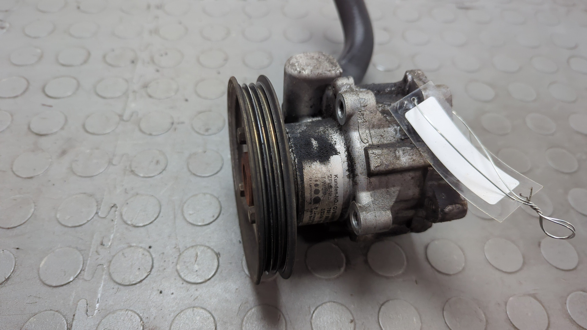 Насос ГУР (гидроусилитель руля)