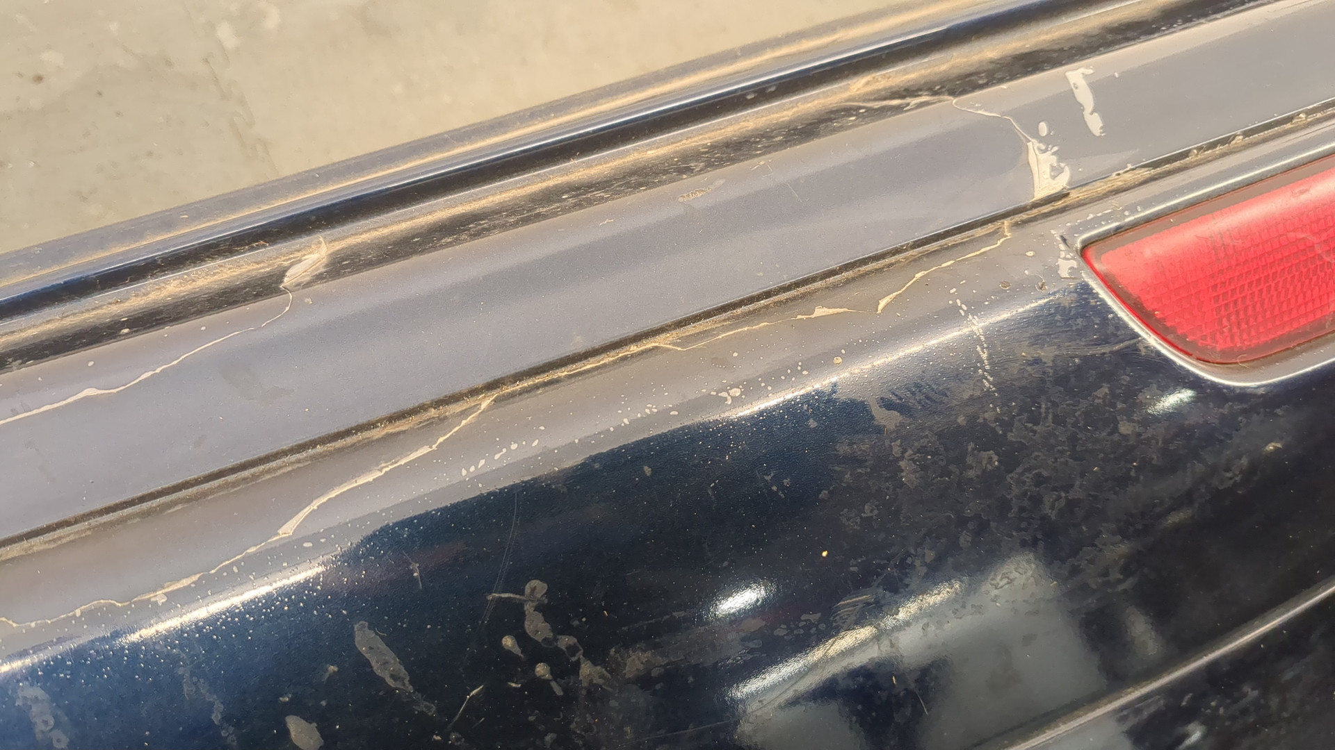 Бампер задний