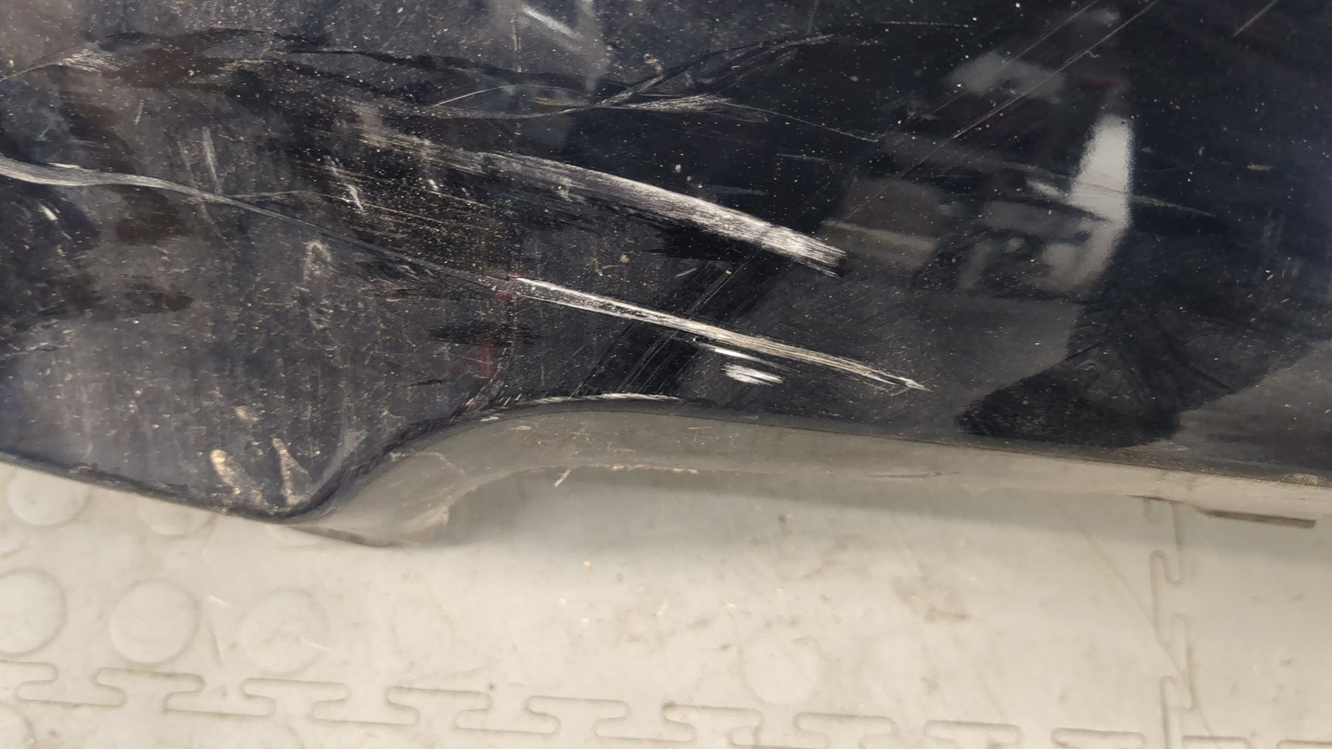 Бампер задний