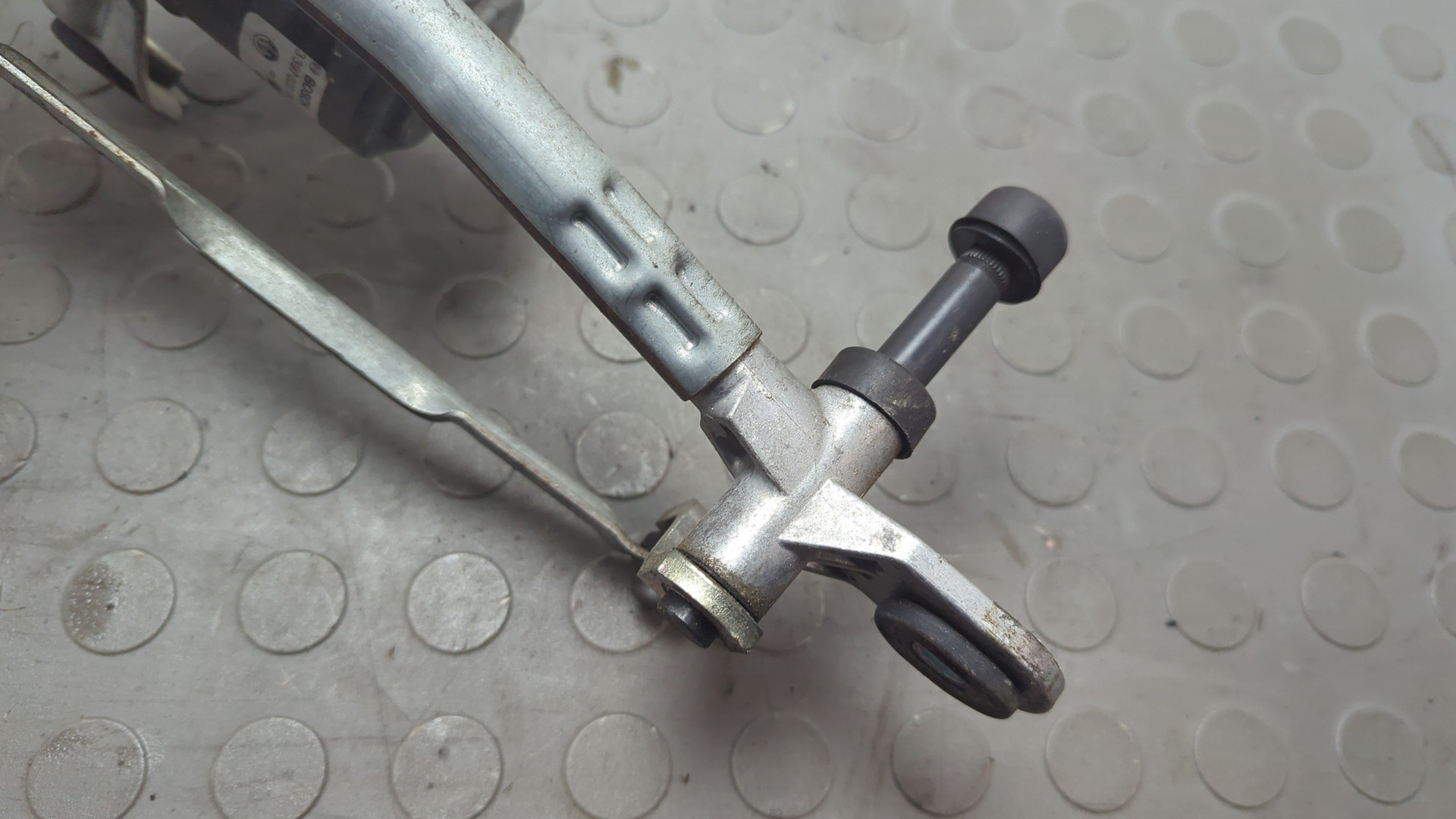 Трапеция стеклоочистителей