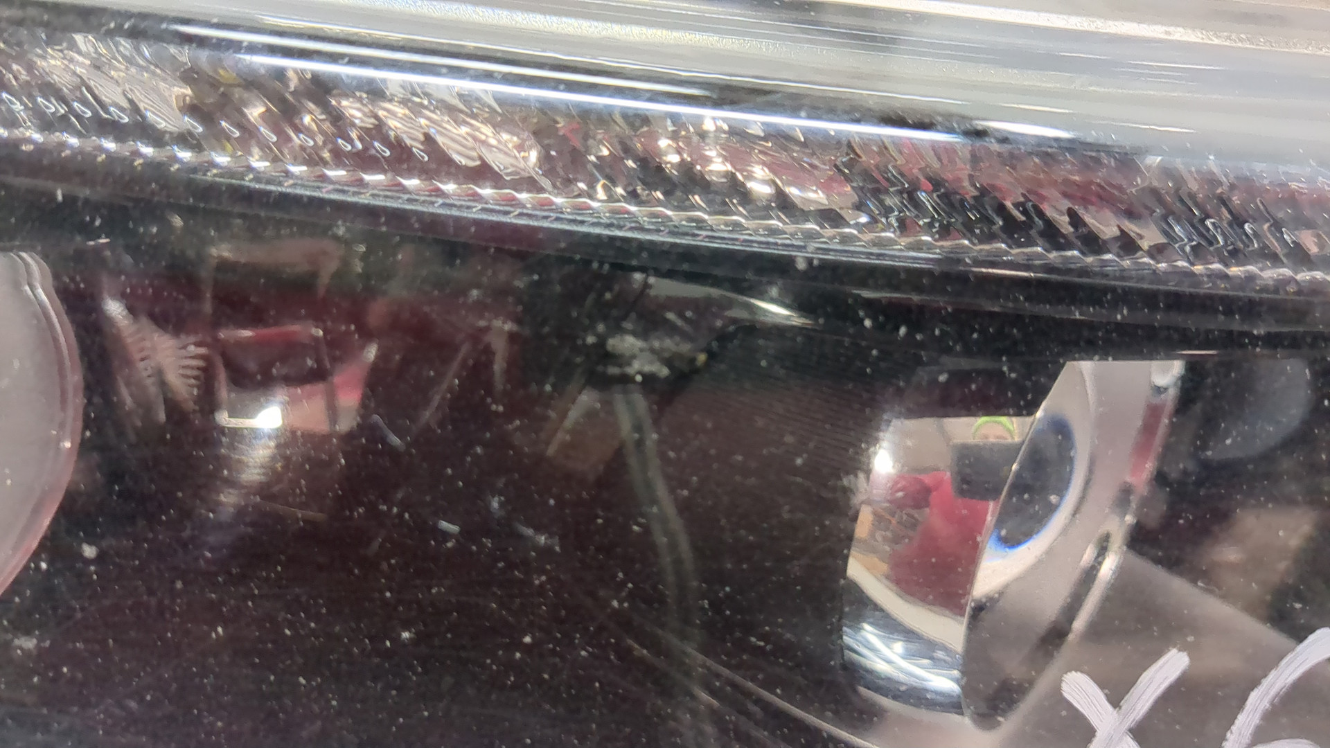 Фара правая