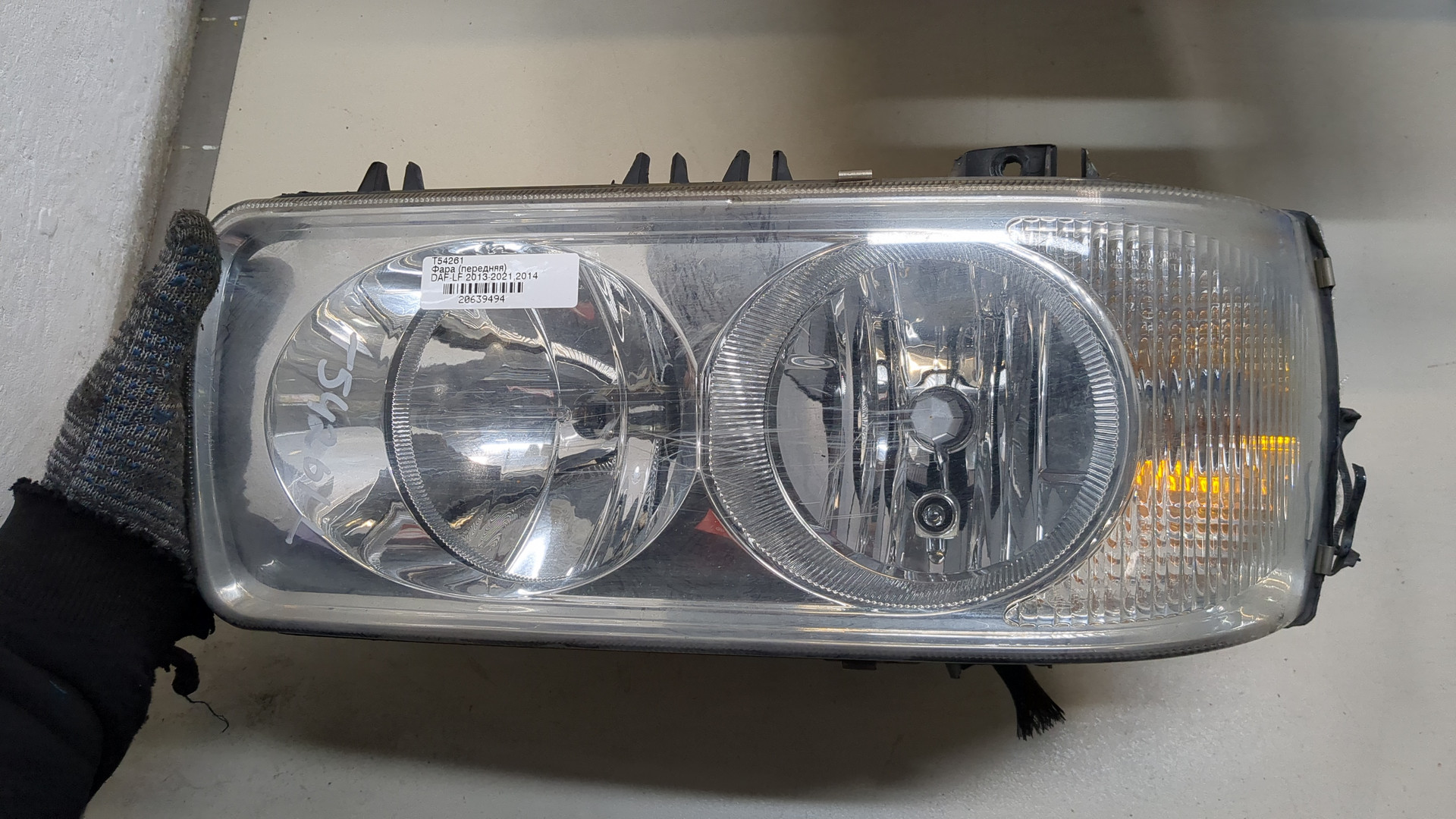 Фара левая