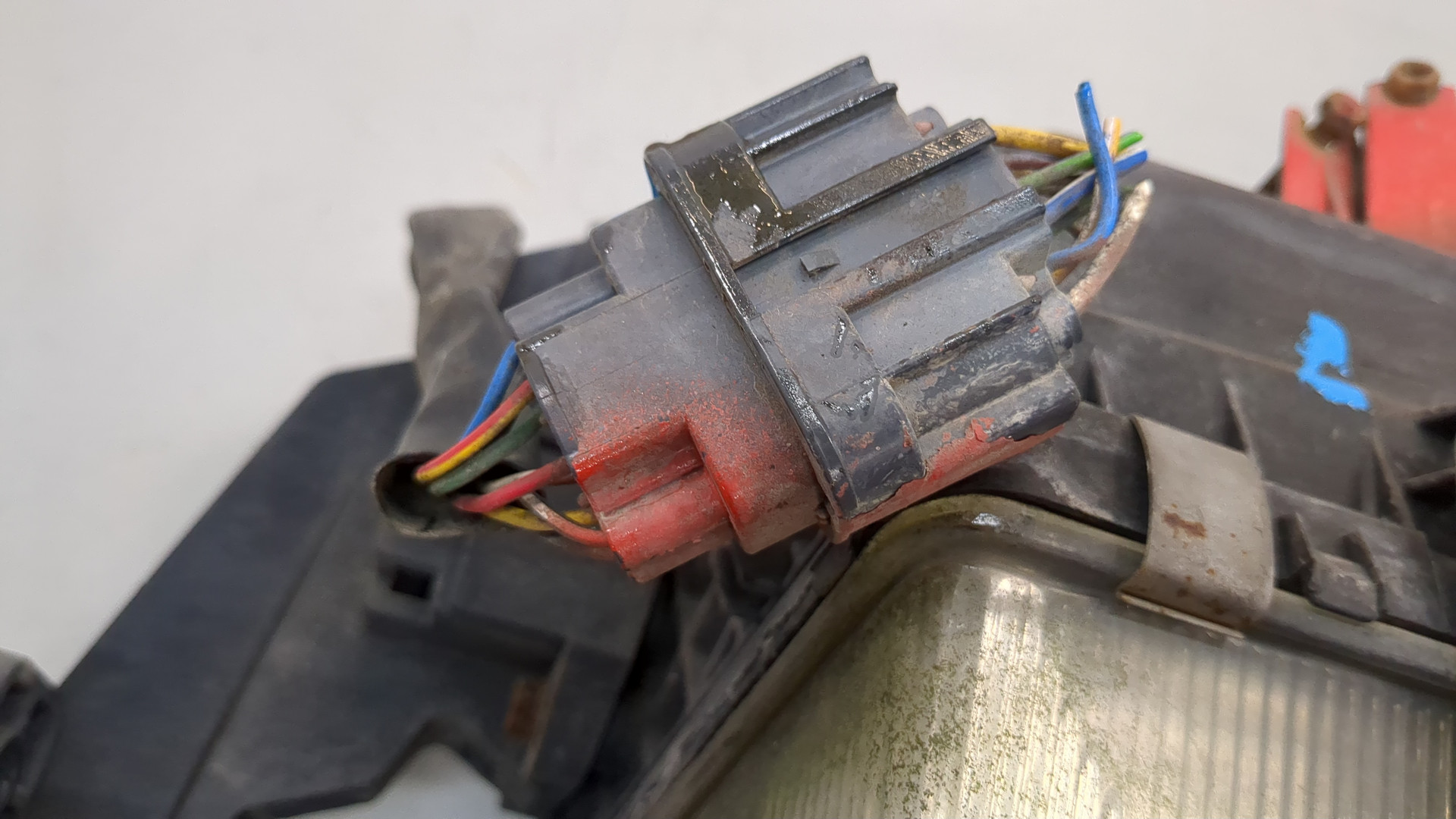 Фара правая