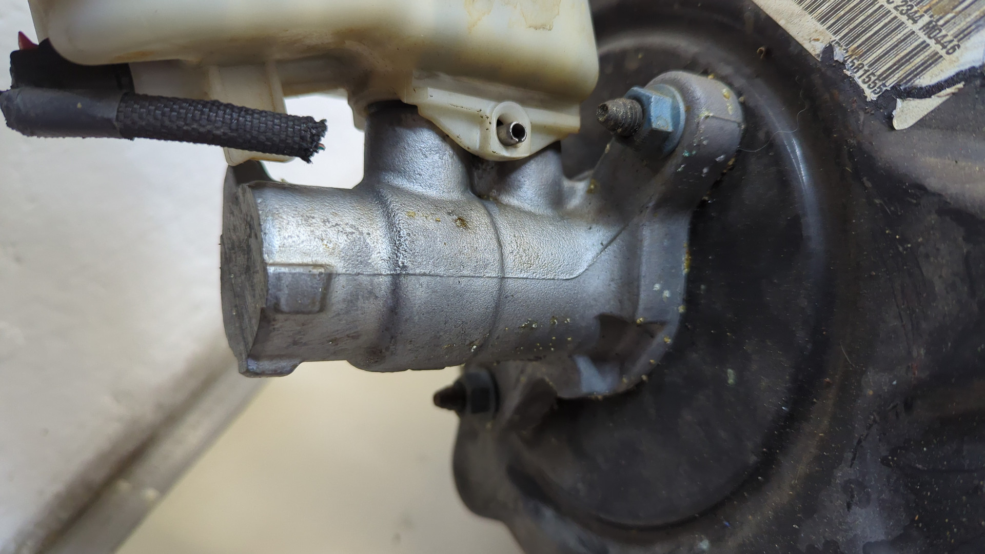 Цилиндр тормозной главный