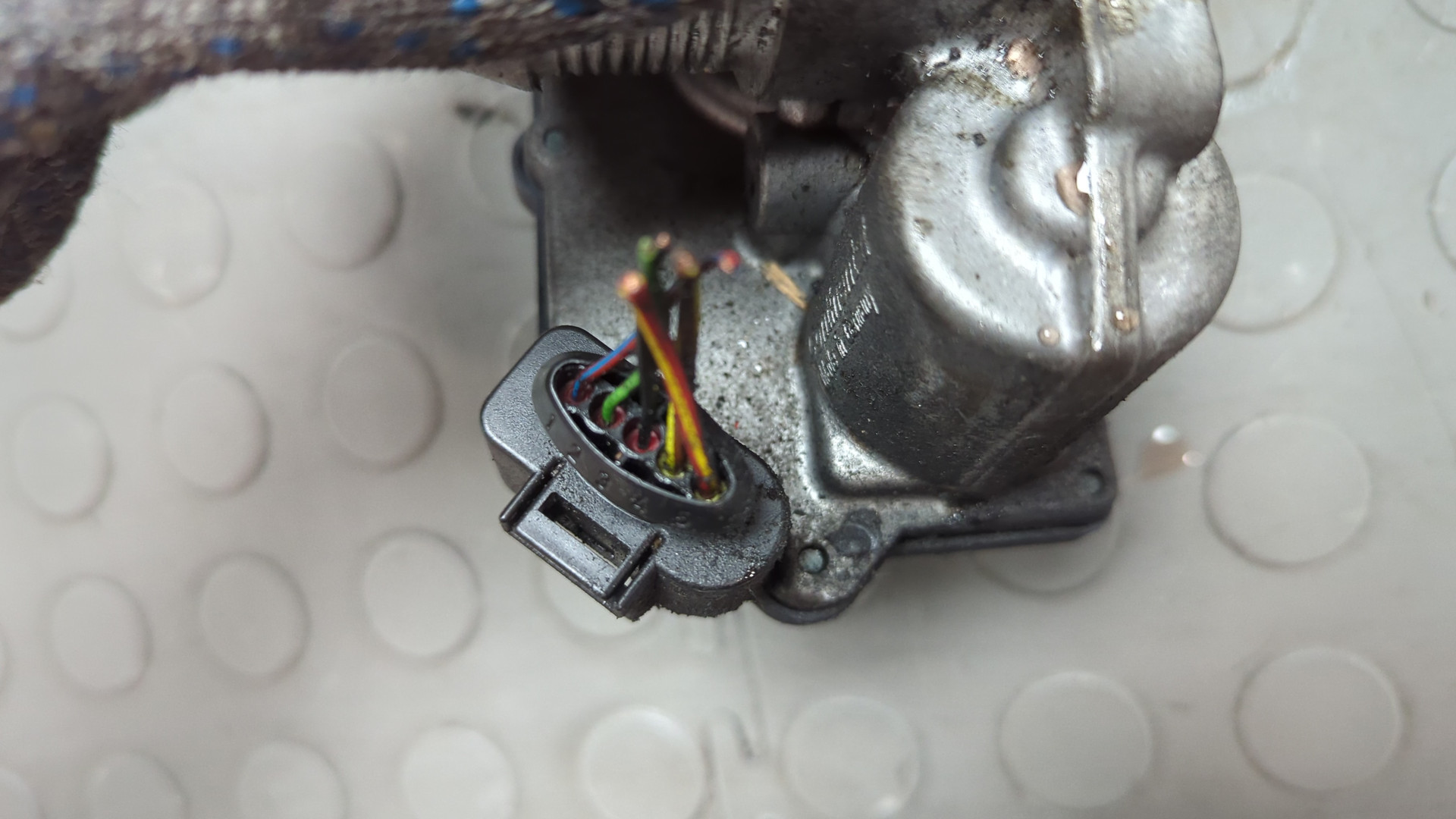 Заслонка дроссельная электрическая