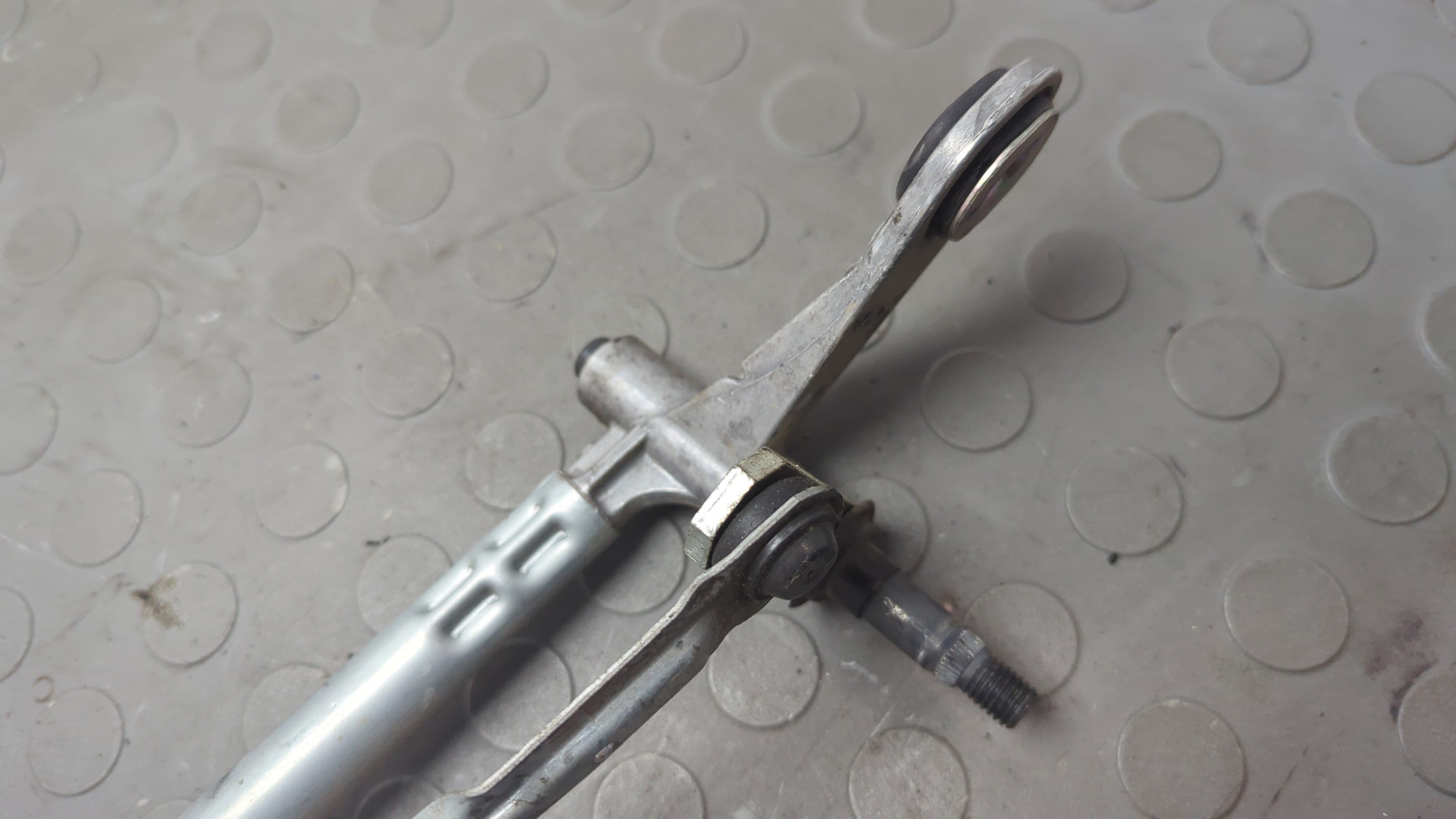 Трапеция стеклоочистителей