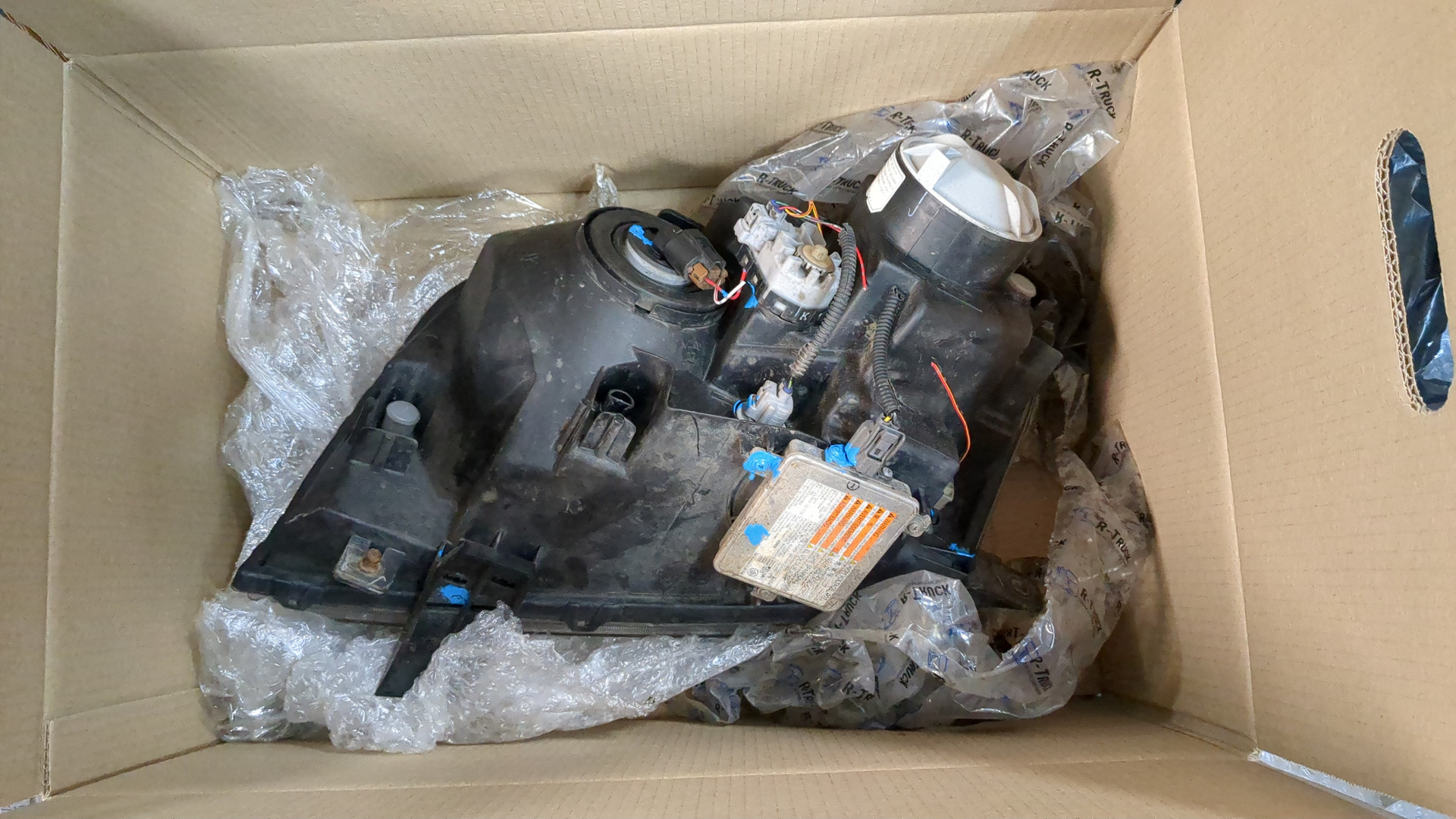 Фара правая