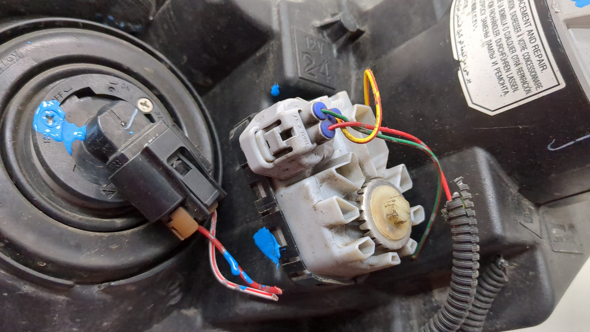 Фара правая