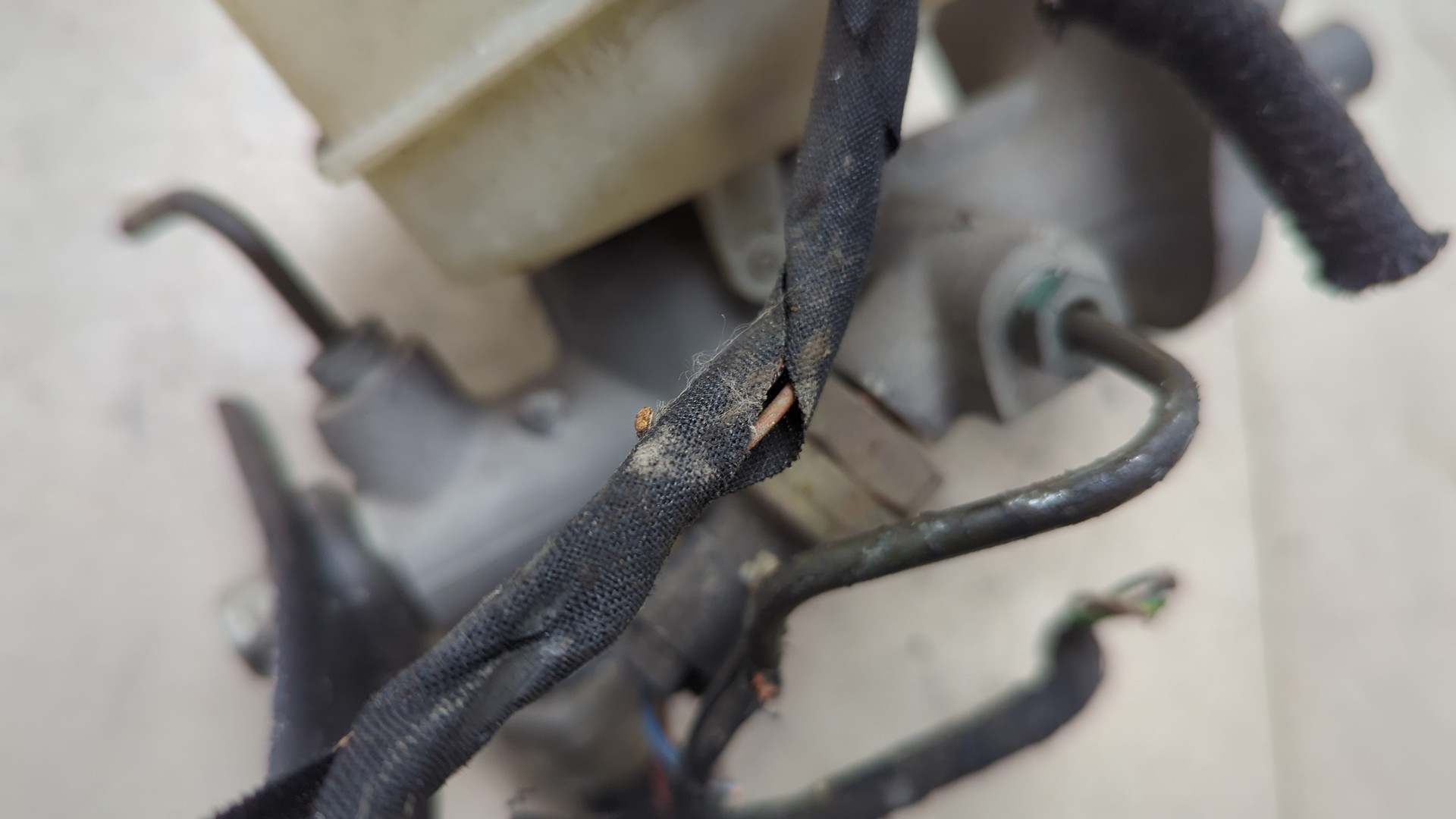 Цилиндр тормозной главный