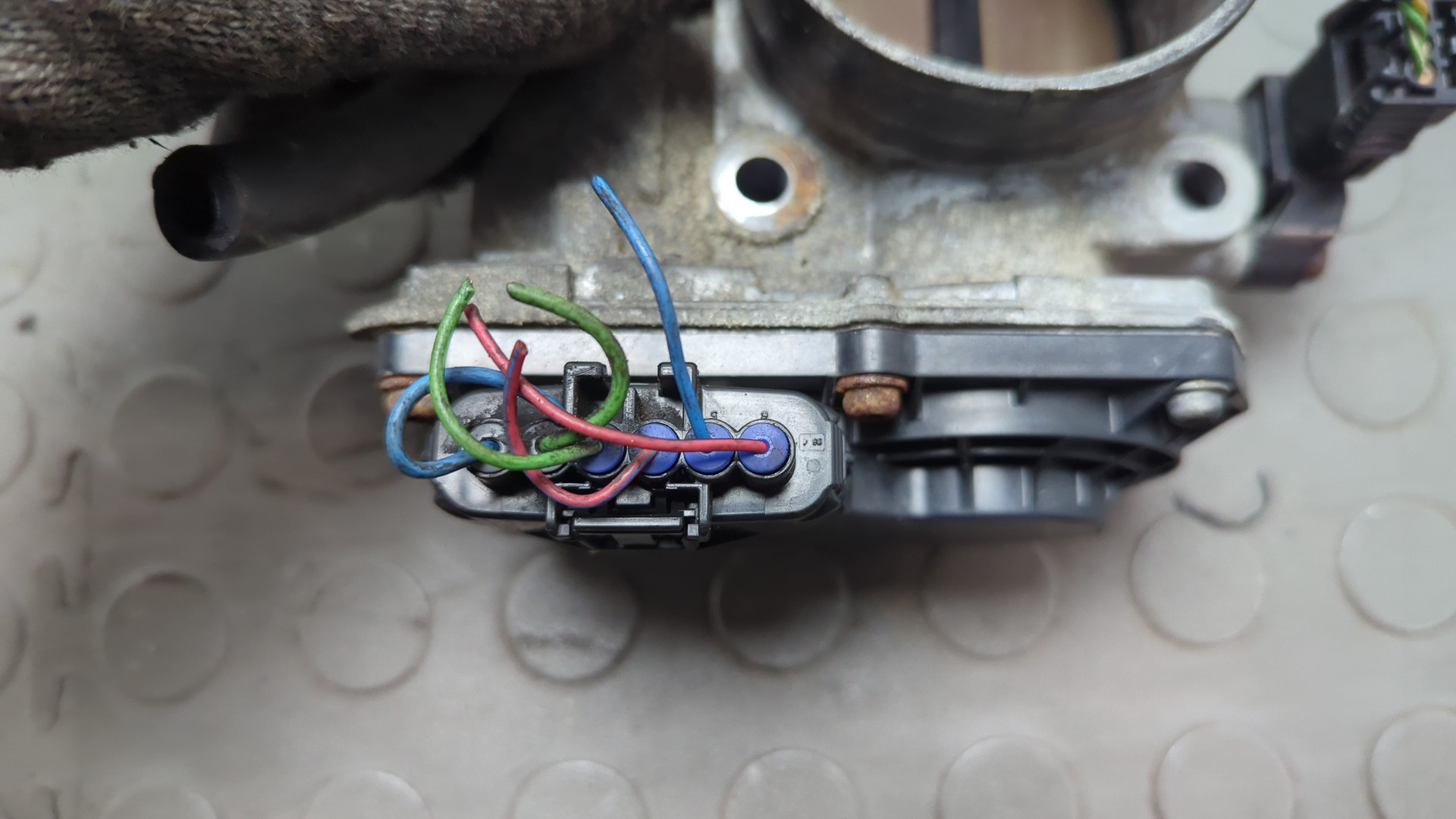 Заслонка дроссельная электрическая