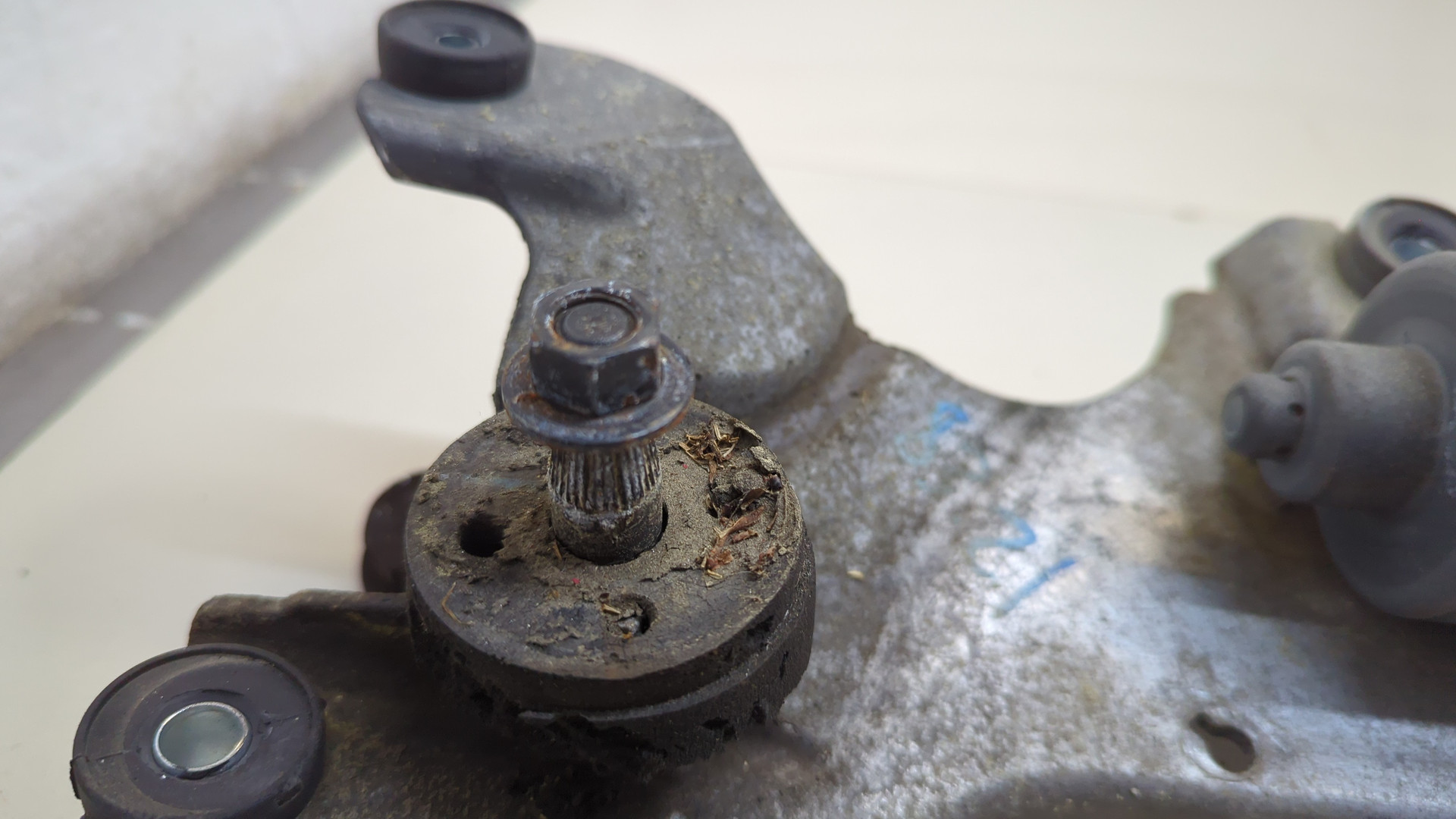 Трапеция стеклоочистителей