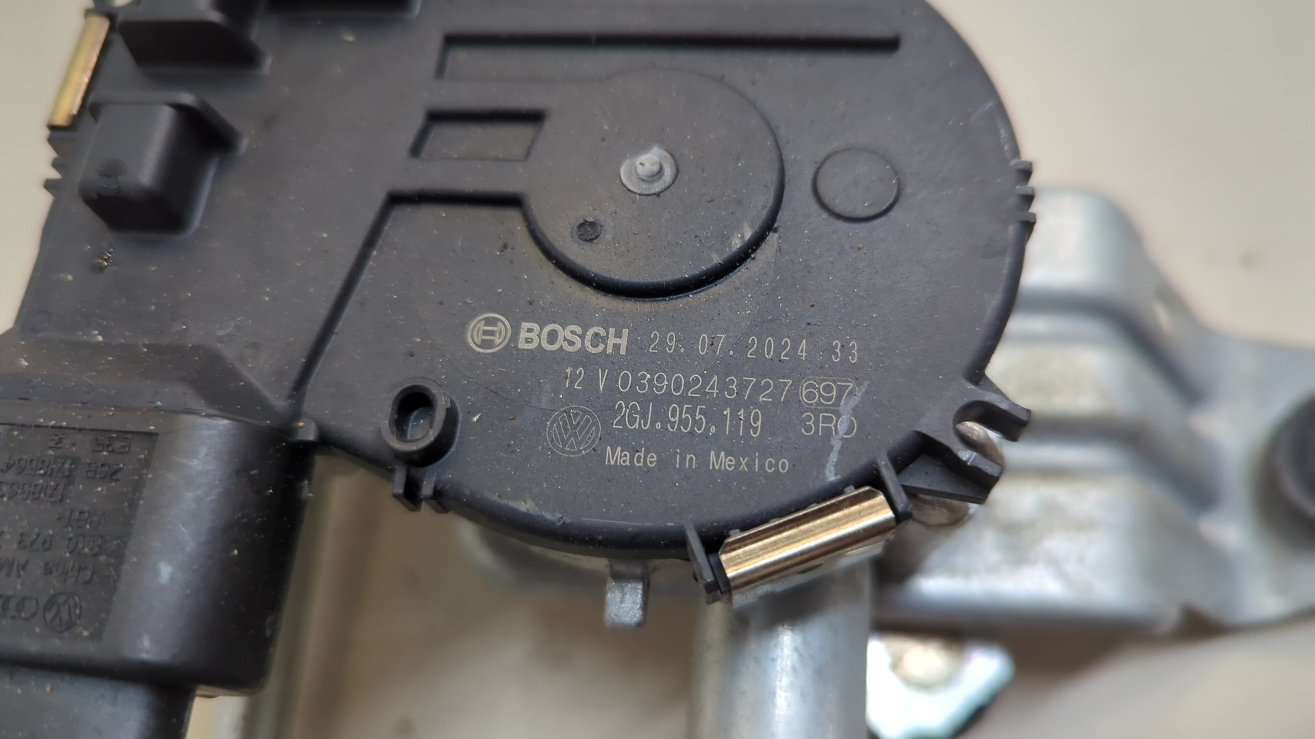 Трапеция стеклоочистителей